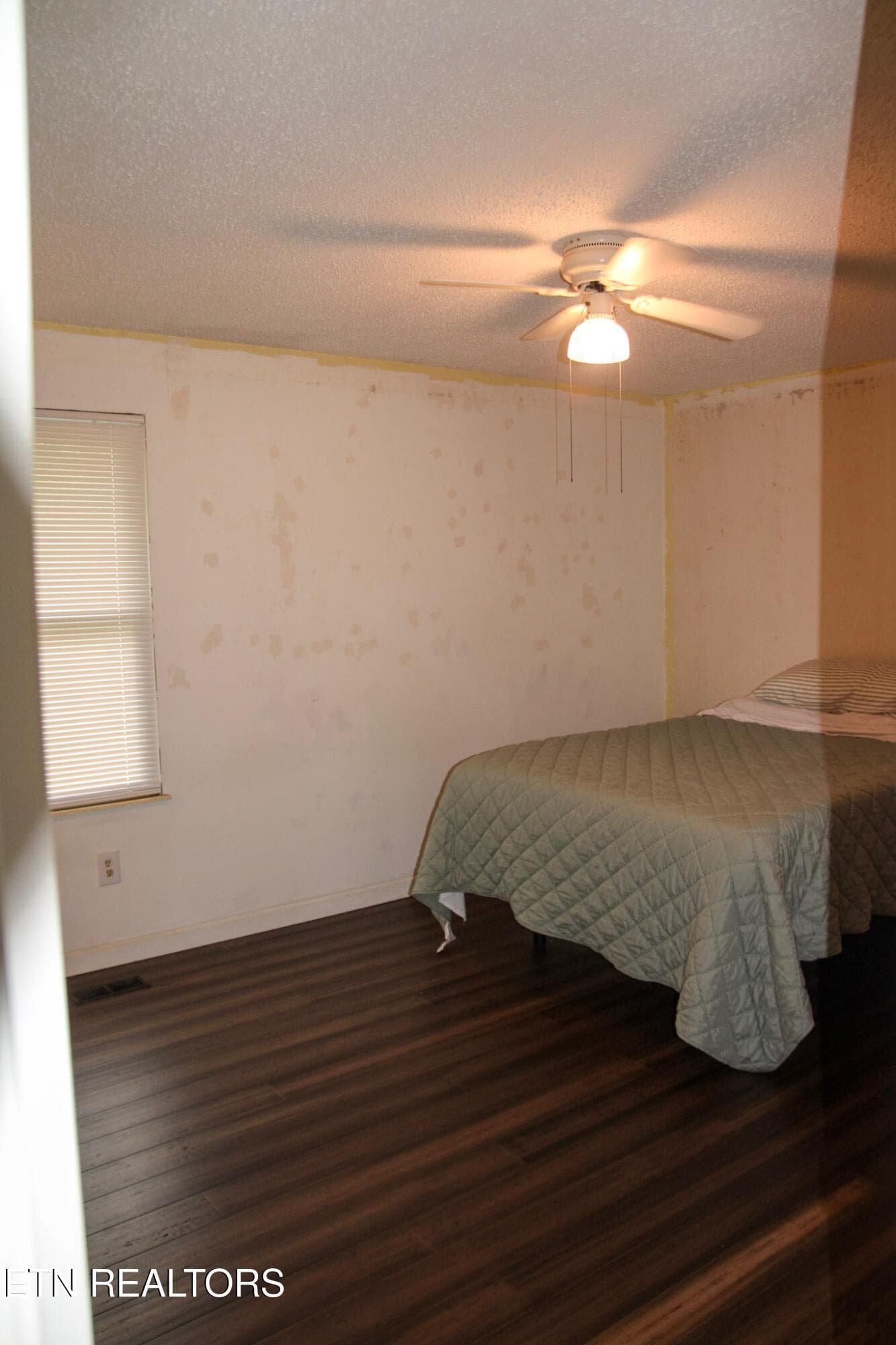 IMG_2765 - 314 S Apache Rd, Clinton, TN 37716, Clinton