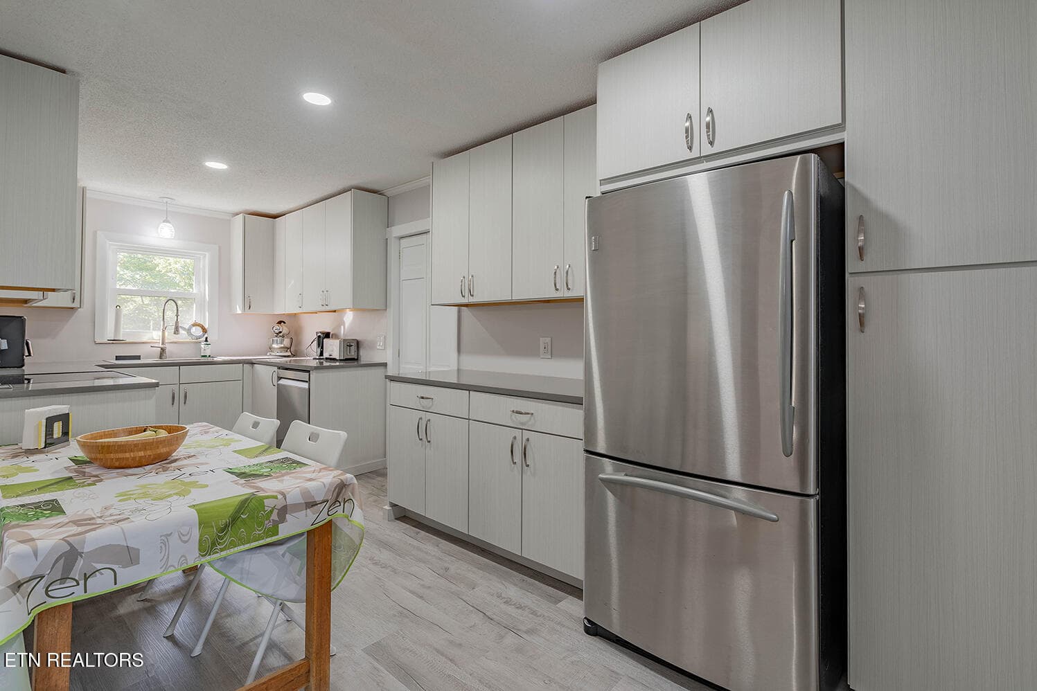 A7305212-HDR - 11 Ervin St, Athens, TN 37303, Athens
