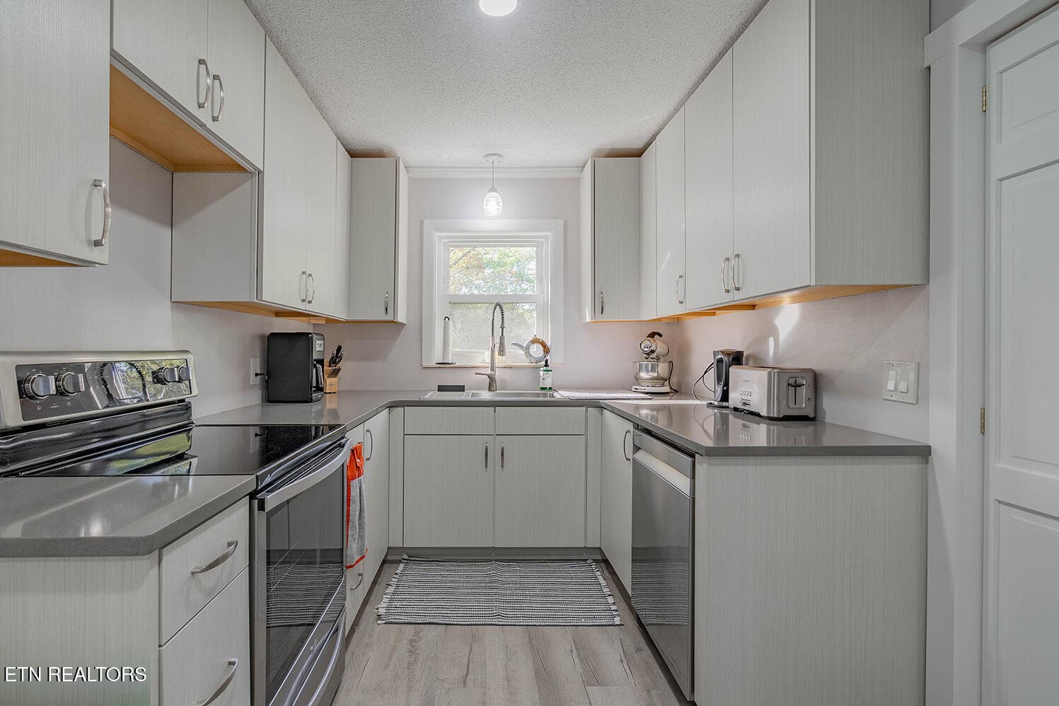 A7305215-HDR - 11 Ervin St, Athens, TN 37303, Athens