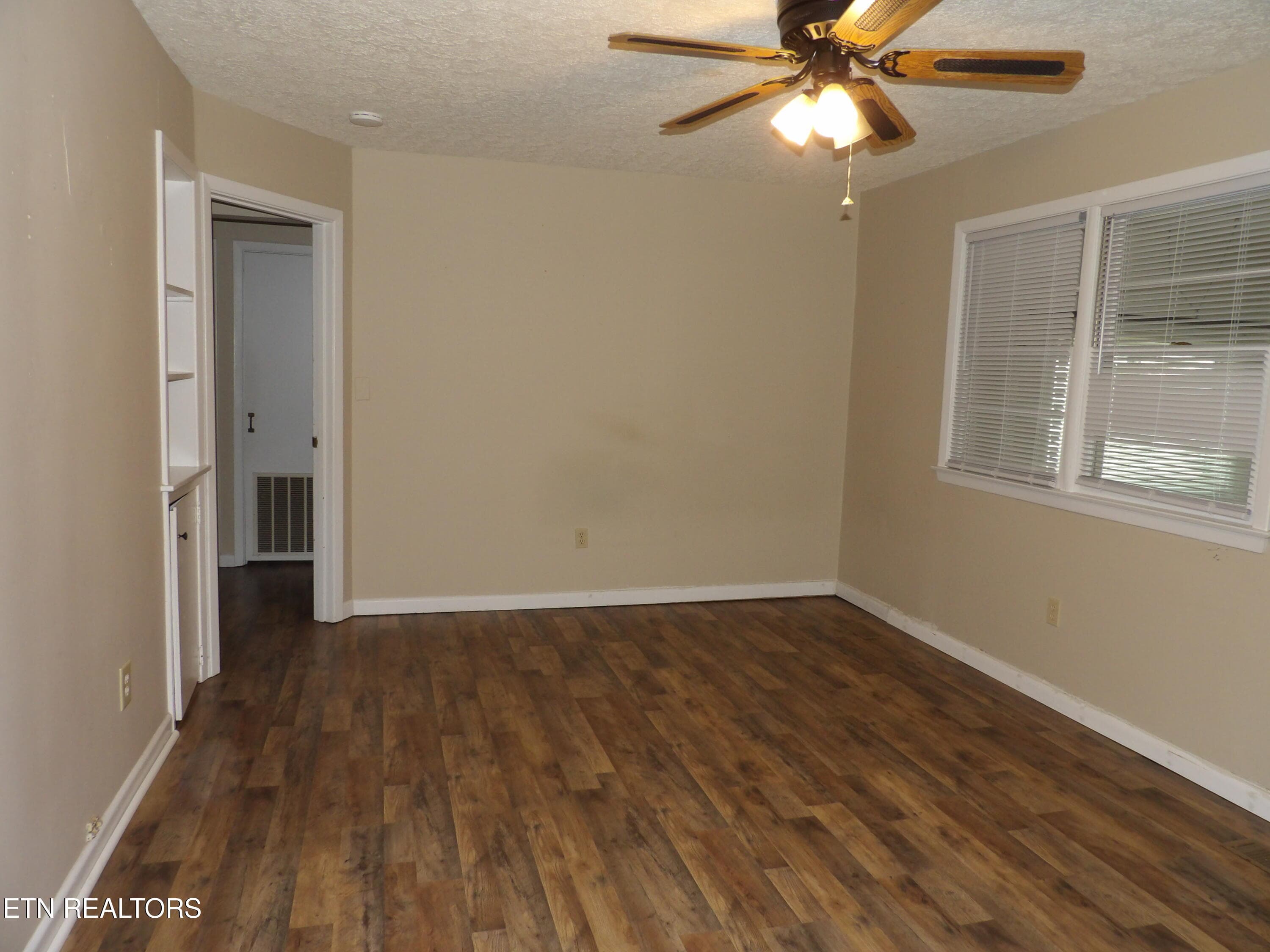 100_0796 - 525 Woodlawn Rd, Crossville, TN 38555