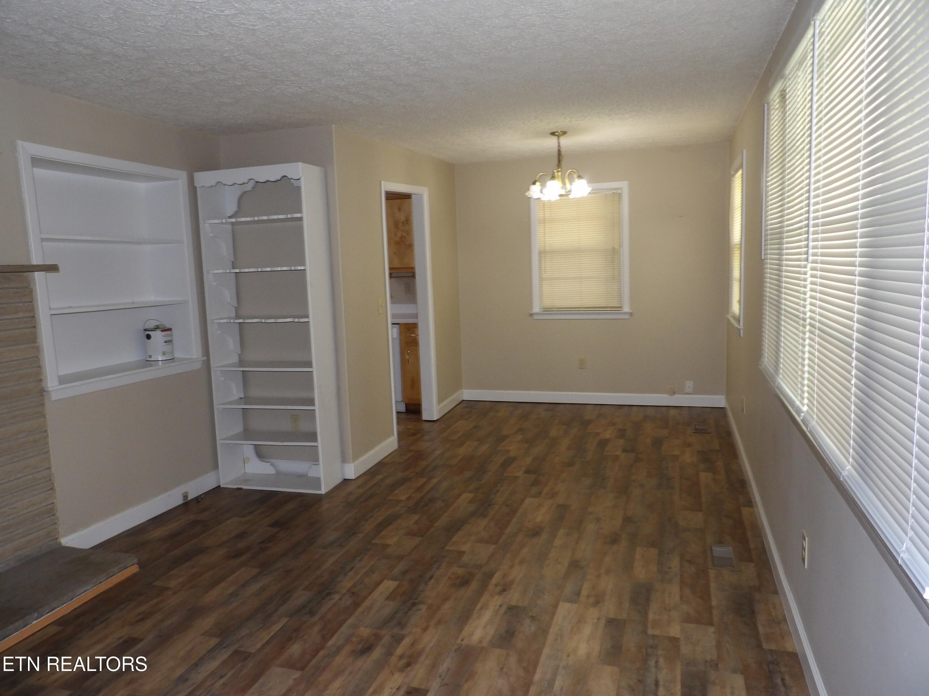 100_0808 - 525 Woodlawn Rd, Crossville, TN 38555