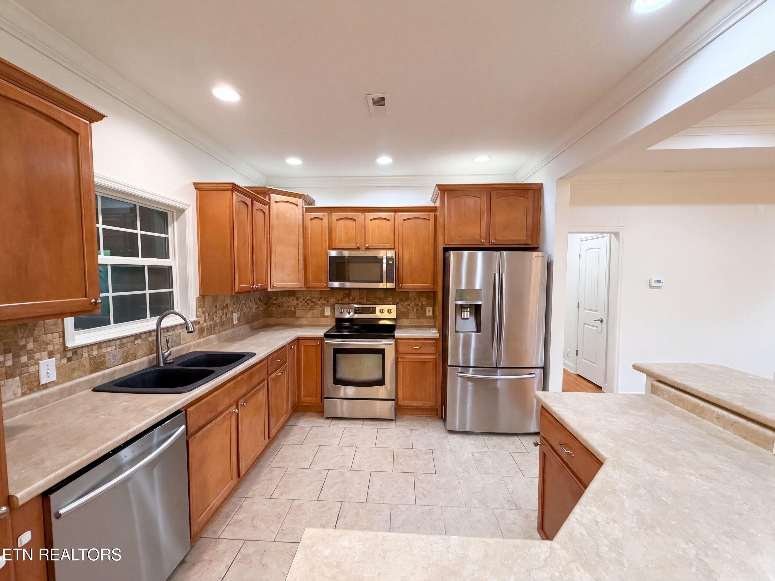 listing_9 - 2433 Misty Ridge Drive, Lenoir City, TN 37772, Lenoir City