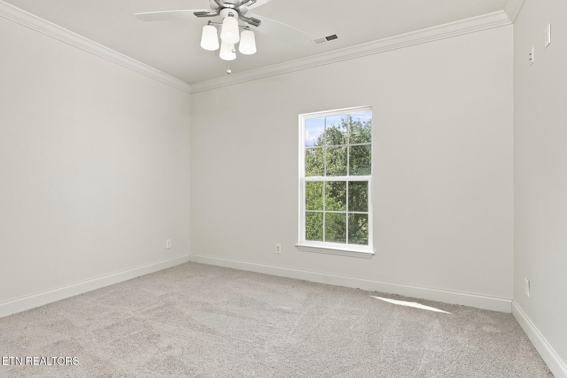 listing_32 - 2433 Misty Ridge Drive, Lenoir City, TN 37772, Lenoir City