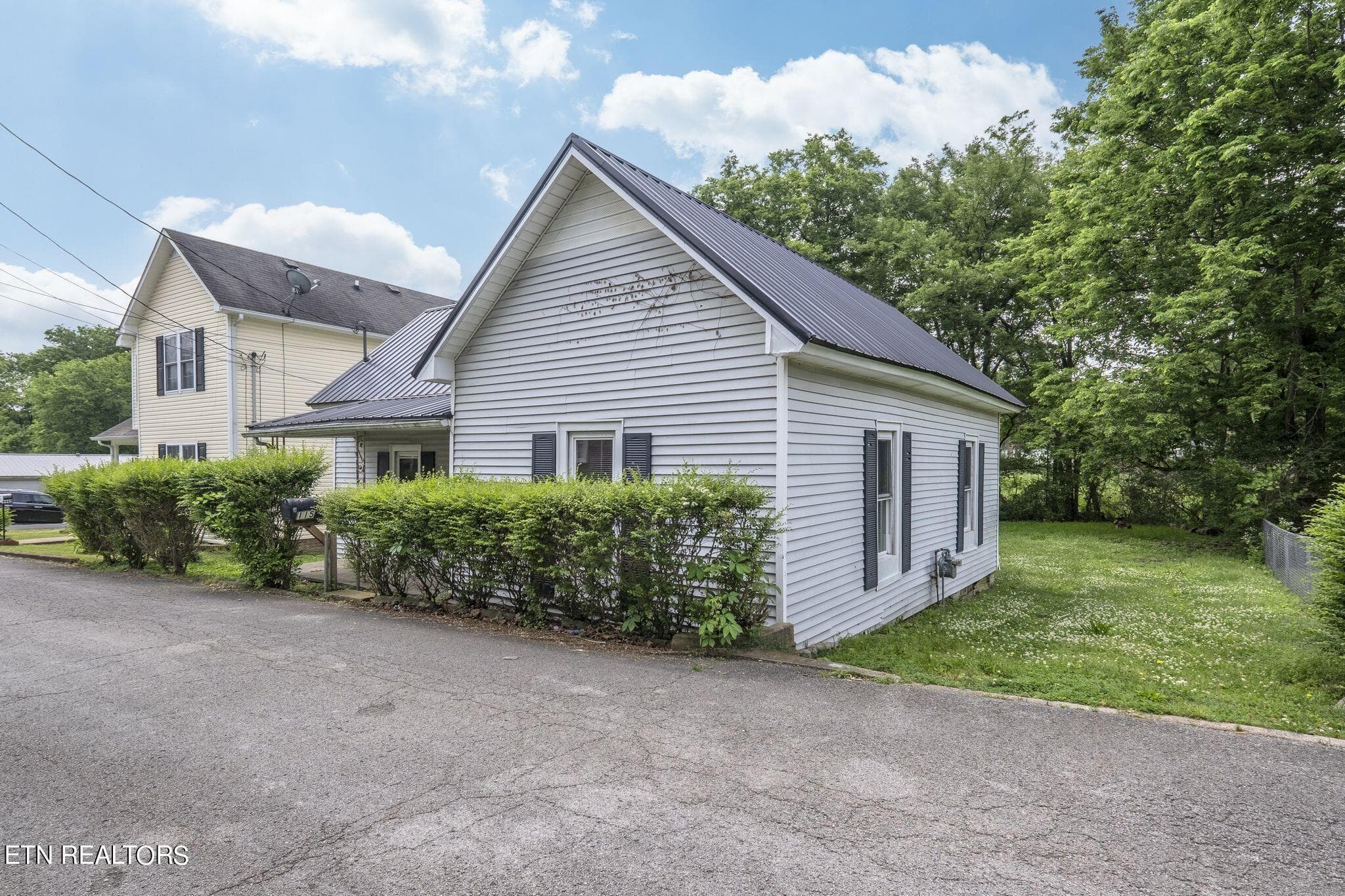 mr2405071-1001 - 115 Union St, Mount Pleasant, TN 38474, Mount Pleasant