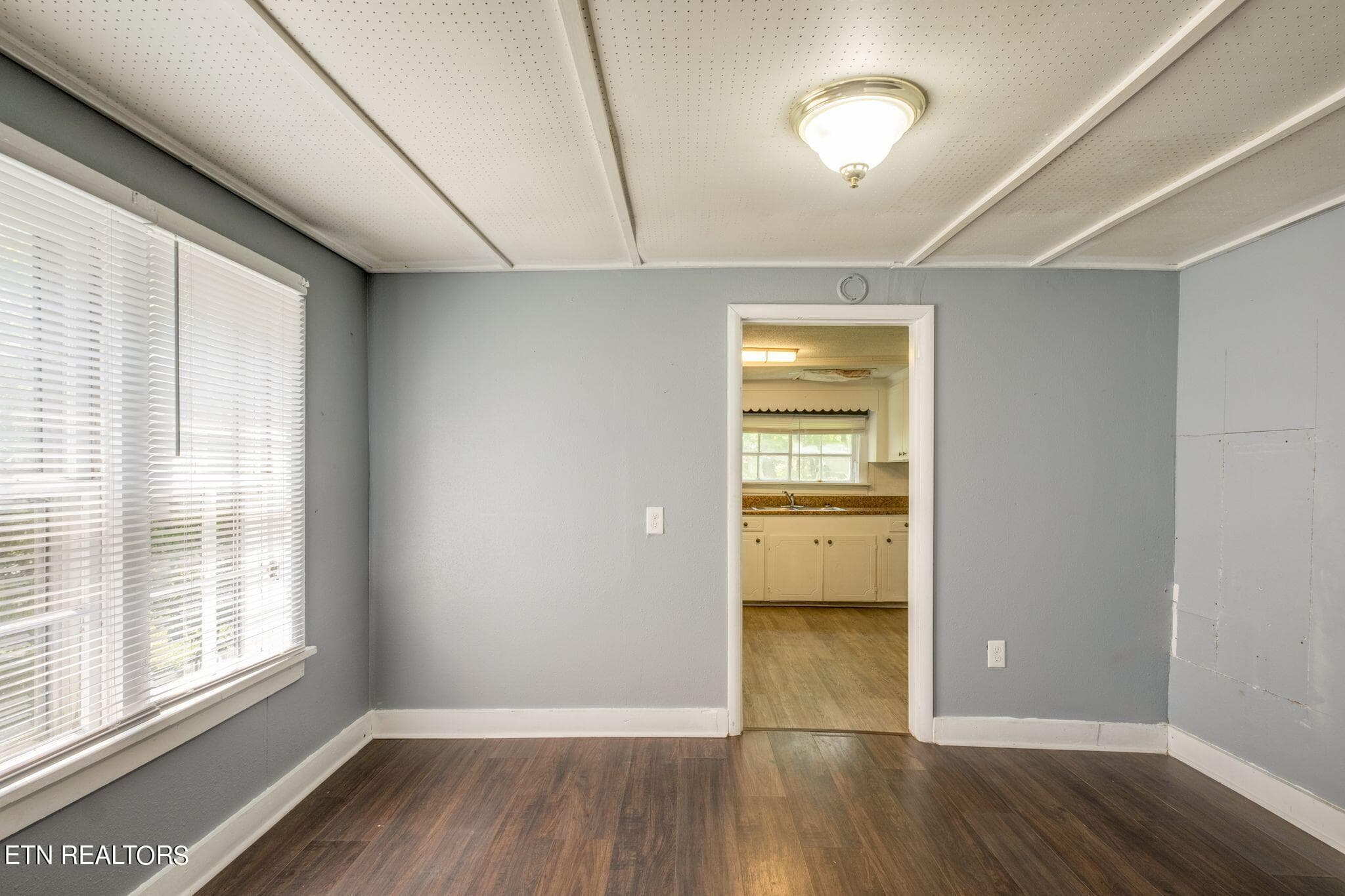 mr2405071-1006 - 115 Union St, Mount Pleasant, TN 38474, Mount Pleasant