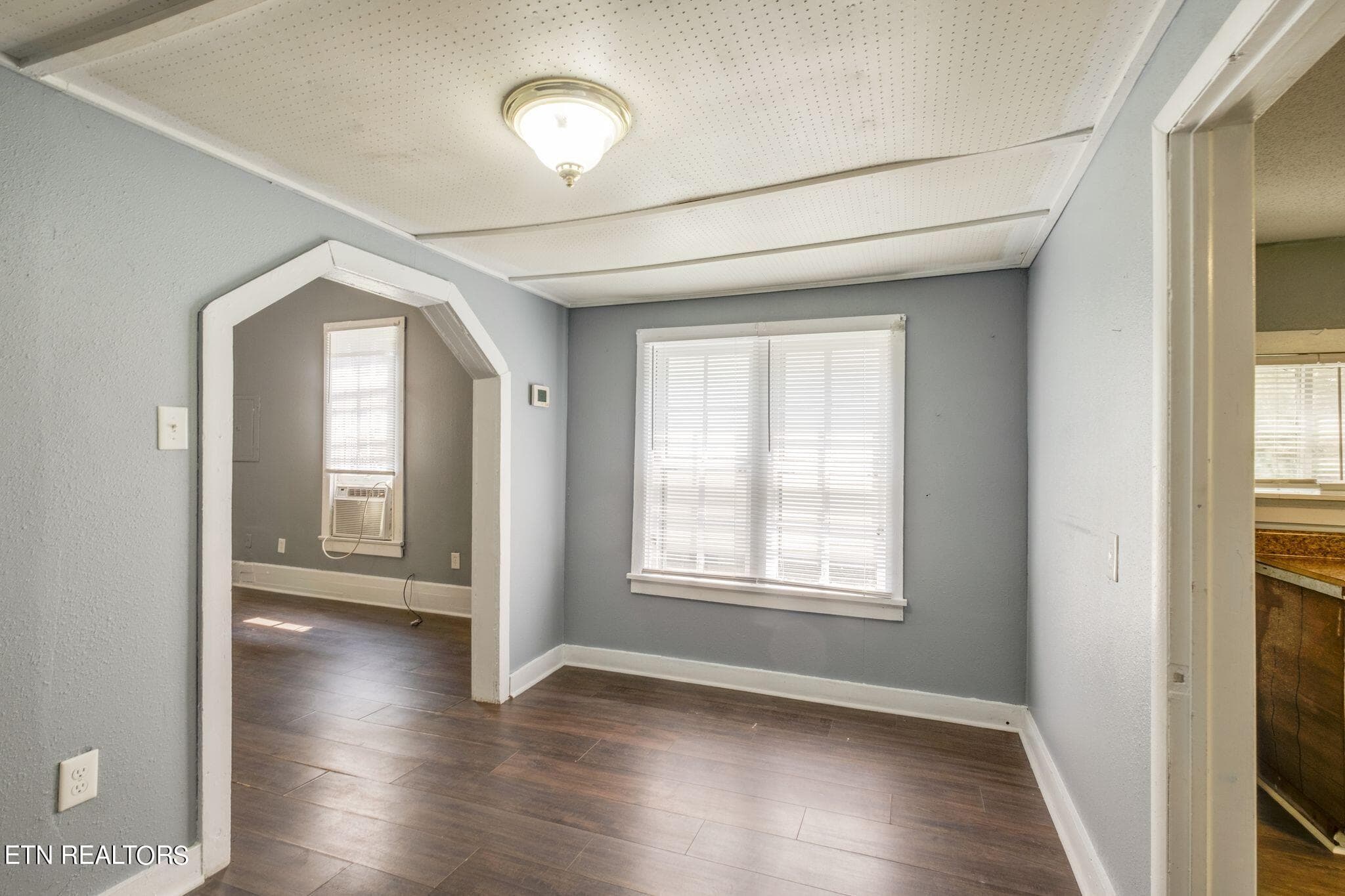 mr2405071-1007 - 115 Union St, Mount Pleasant, TN 38474, Mount Pleasant