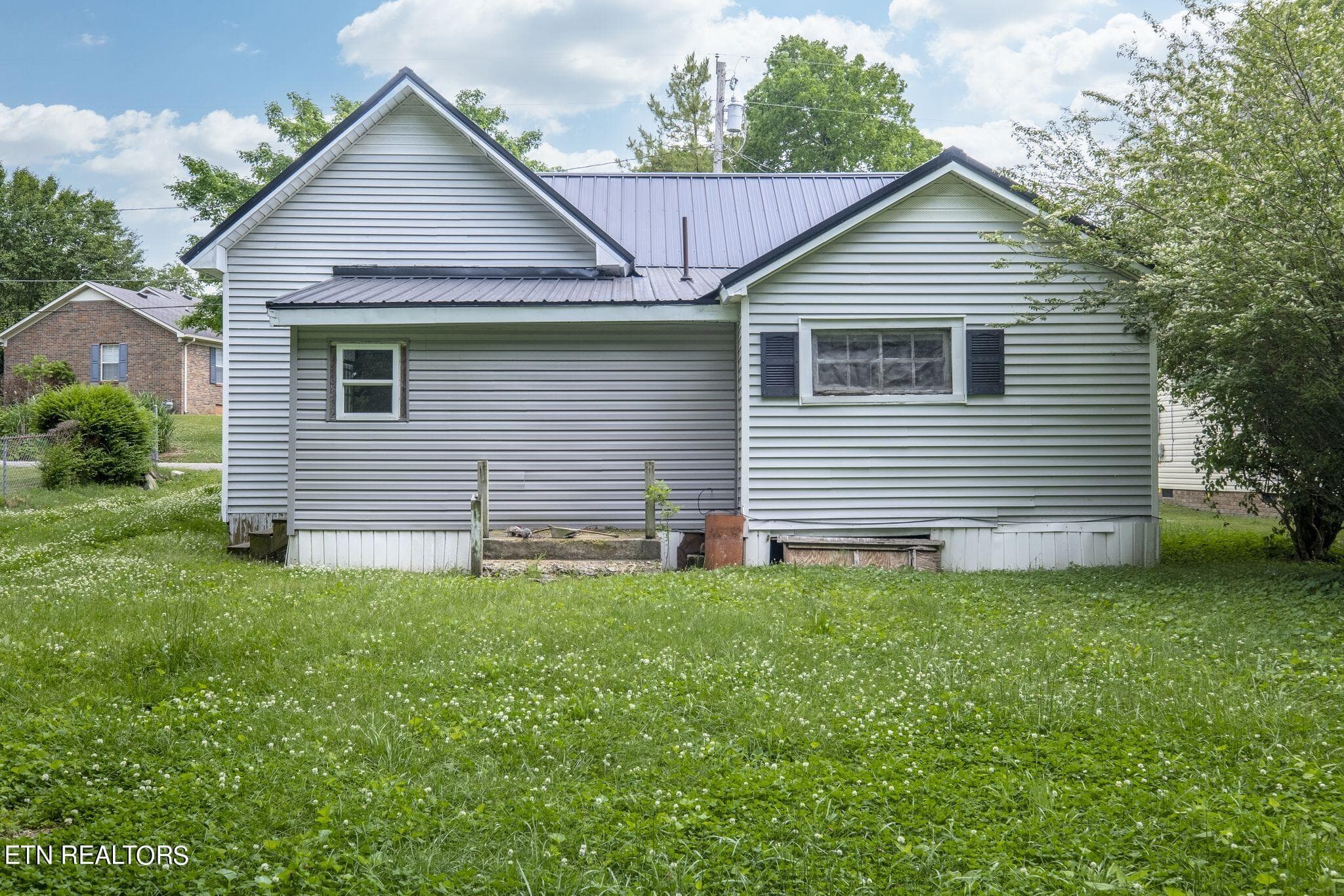 mr2405071-1020 - 115 Union St, Mount Pleasant, TN 38474, Mount Pleasant