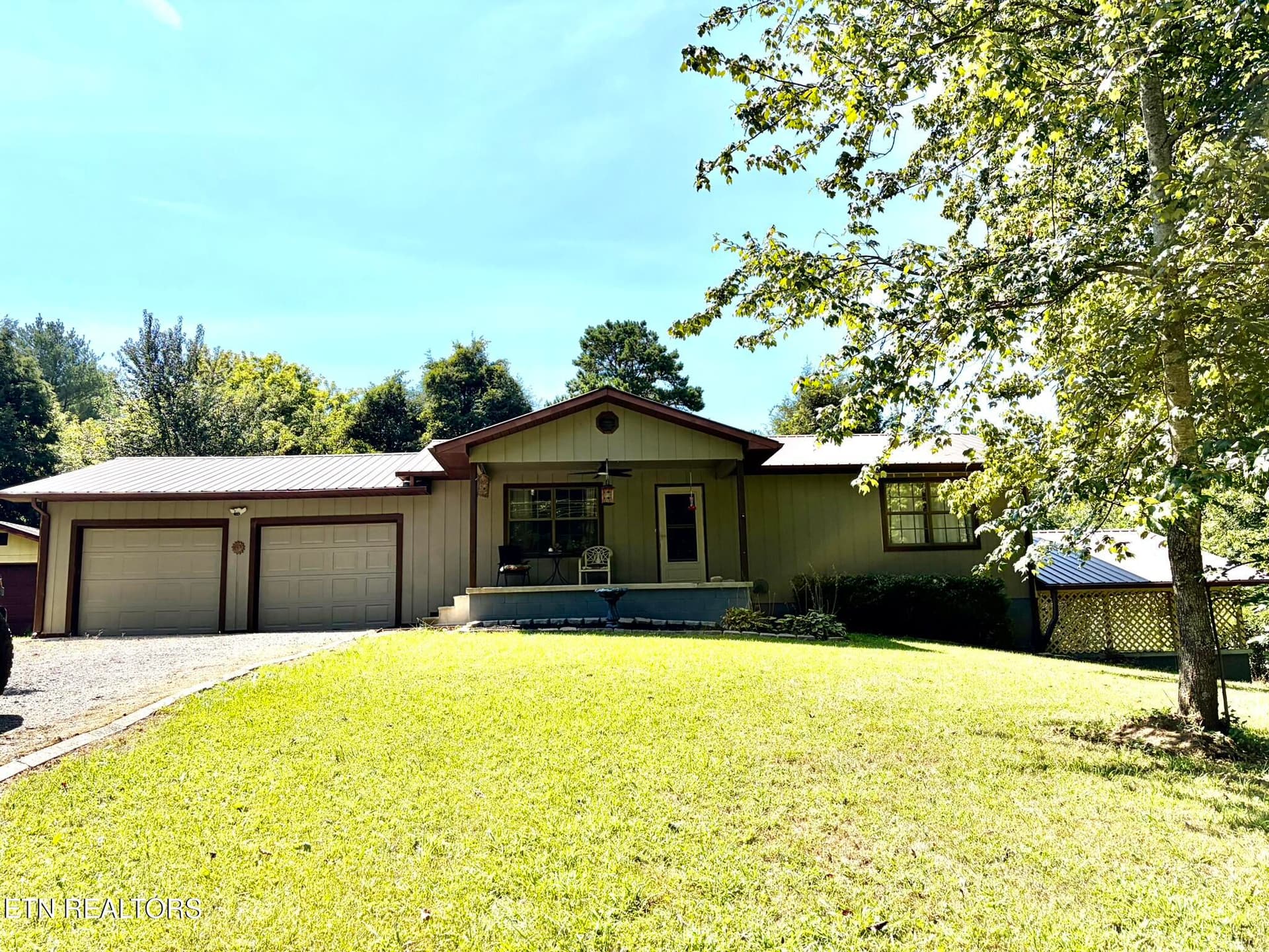 1003 Lincoln Rd, Jamestown, TN 38556