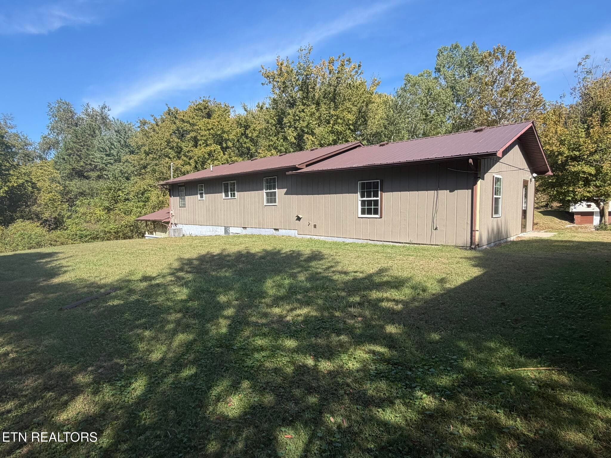 IMG_0364 - 1003 Lincoln Rd, Jamestown, TN 38556, Jamestown