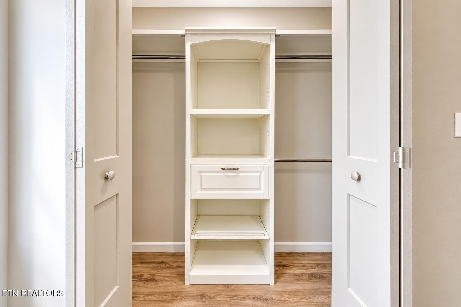 Closet - 102 Love Drive, Harriman, TN 37748, Harriman