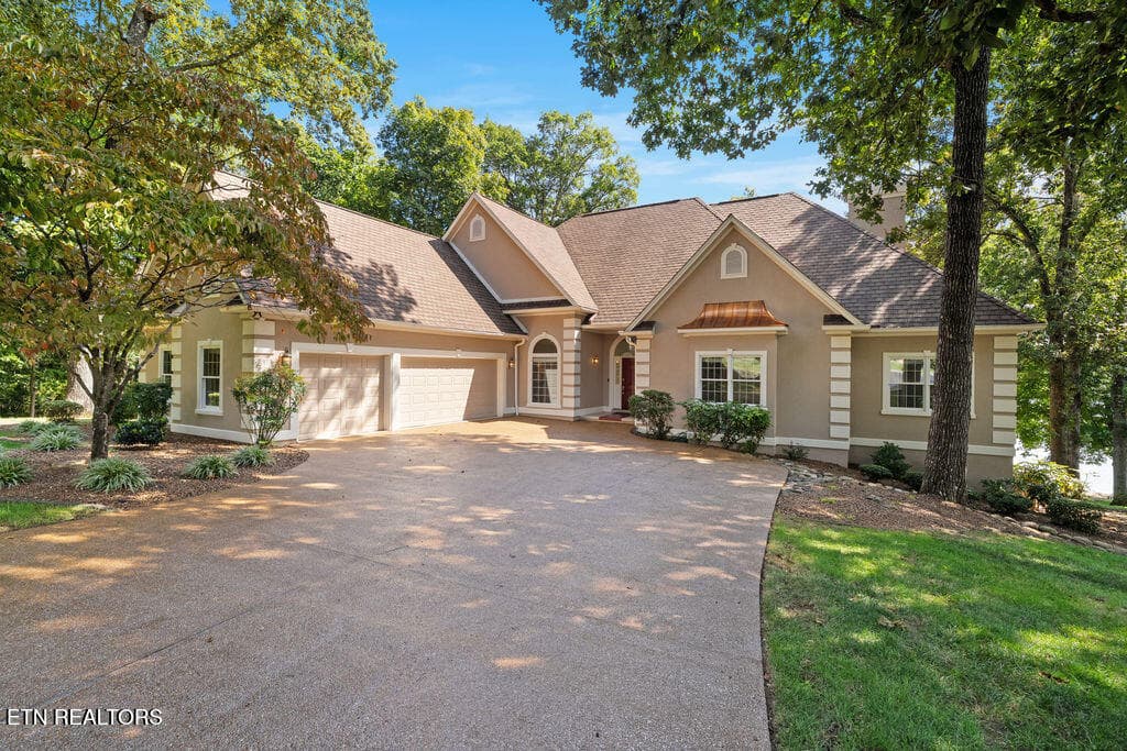 631 Tanasi Lane, Loudon, TN 37774
