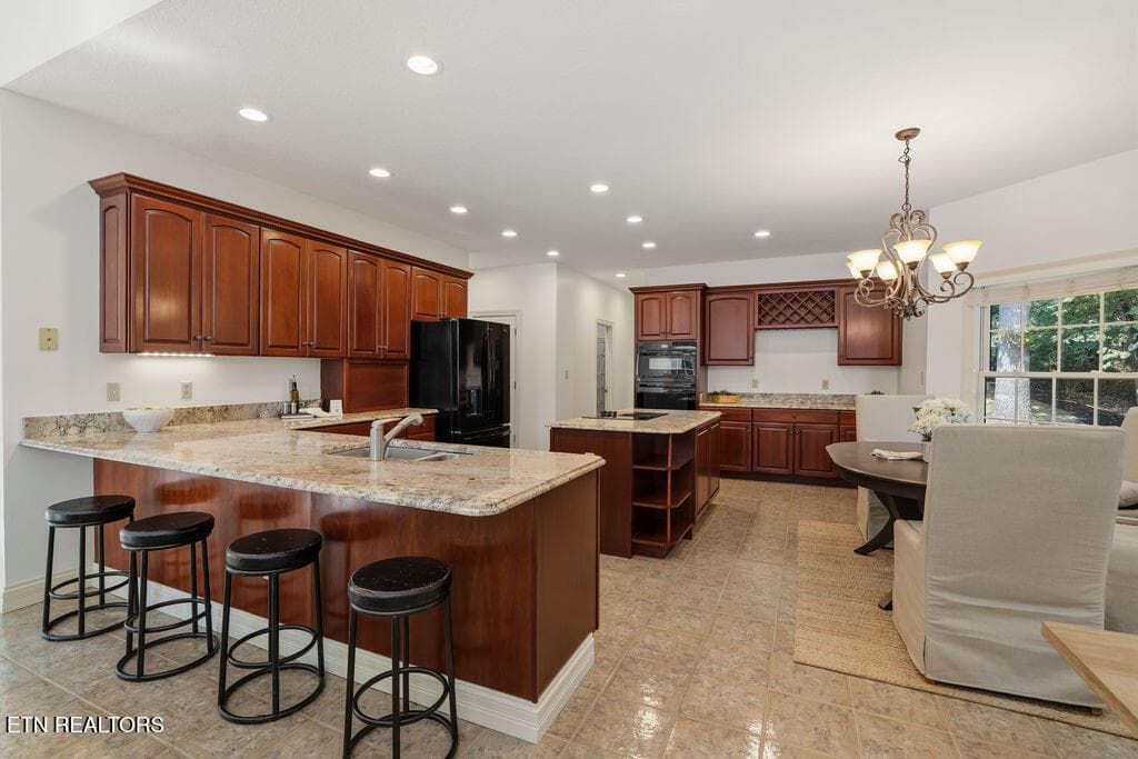 Expansive Kitchen - 631 Tanasi Lane, Loudon, TN 37774, Loudon