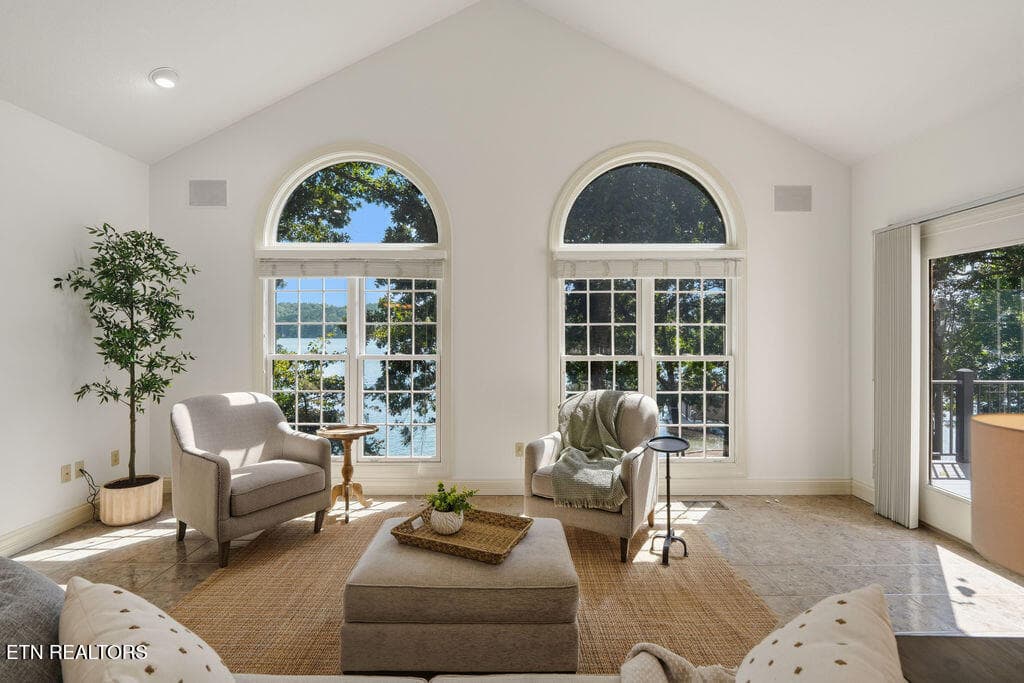Family Room - 631 Tanasi Lane, Loudon, TN 37774, Loudon