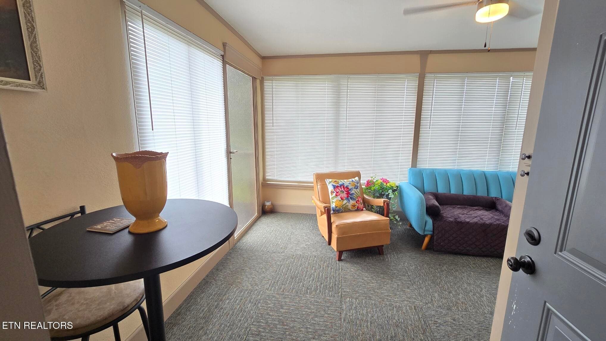 Sun Room - 1672 Old Nursery Rd, Rose Hill, VA 24281, Rose Hill