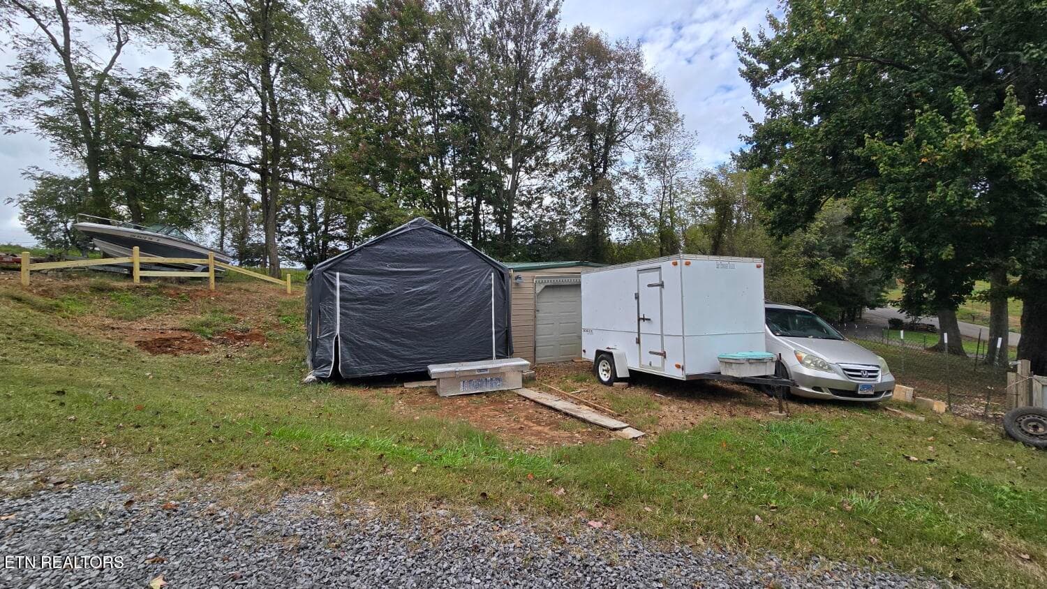 Work area - 1672 Old Nursery Rd, Rose Hill, VA 24281, Rose Hill