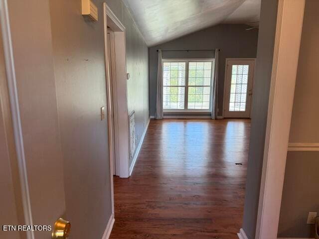 N Pointe Entry Way - 2415 N Pointe Cove Circle, Cookeville, TN 38506, Cookeville