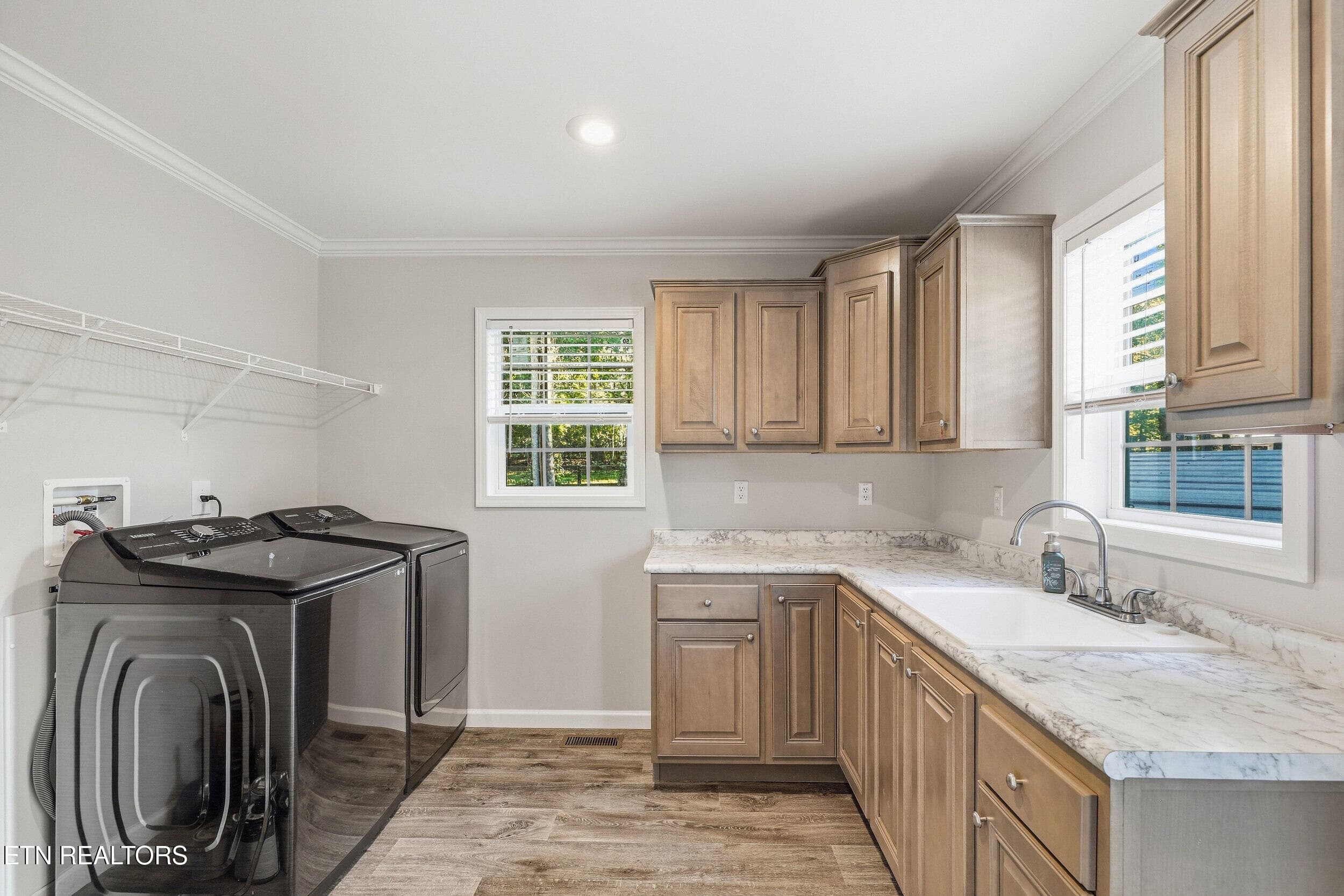 047 - 938 Mountain View St, Pigeon Forge, TN 37863, Pigeon Forge
