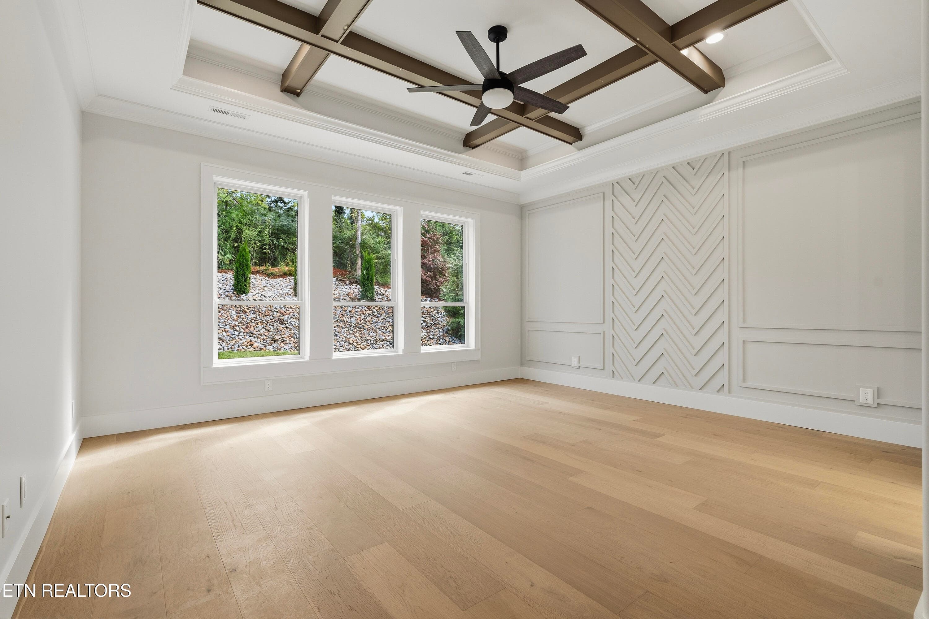 Master Bedroom - 212 Chatuga Way, Loudon, TN 37774, Loudon