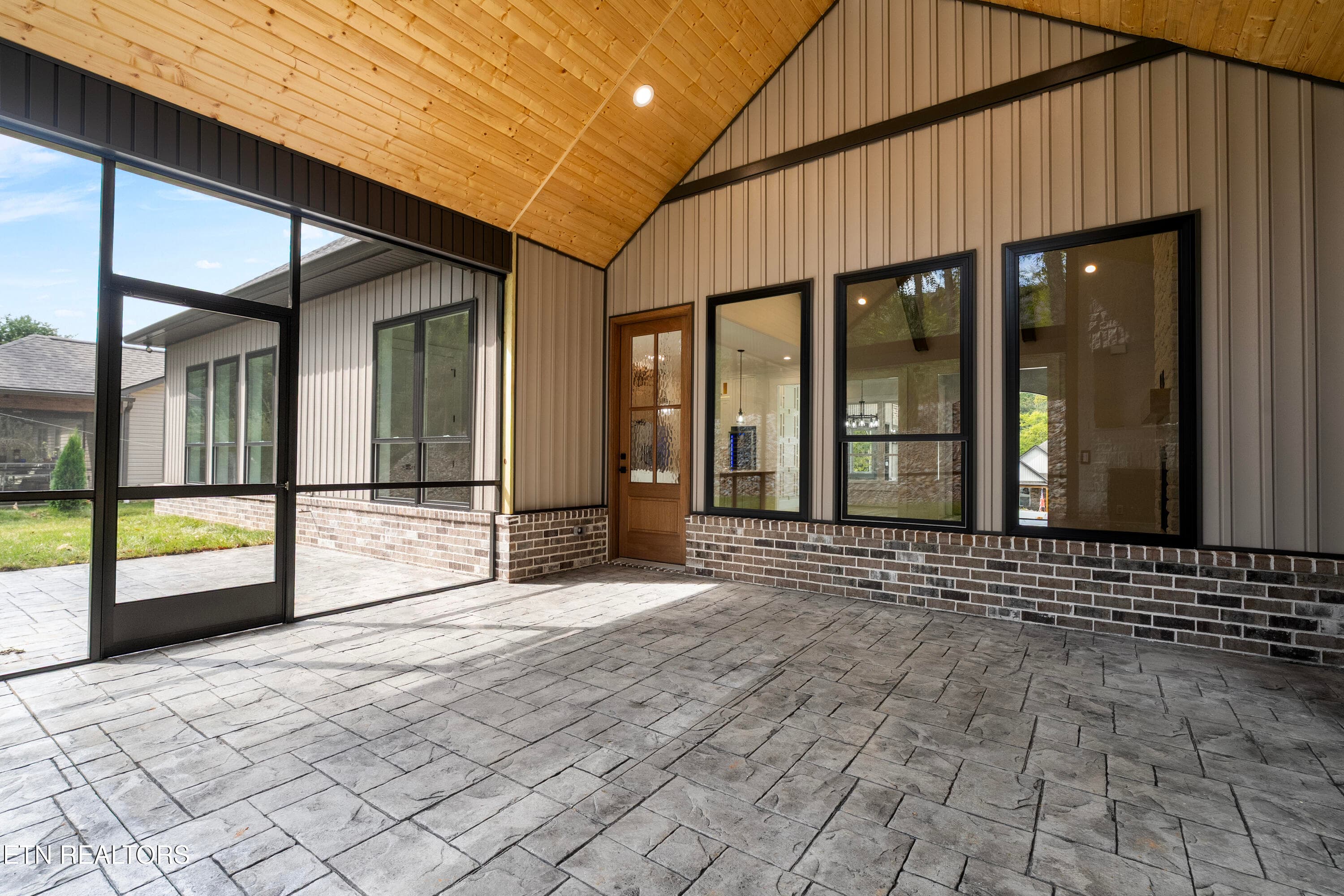 Screened Patio - 212 Chatuga Way, Loudon, TN 37774, Loudon