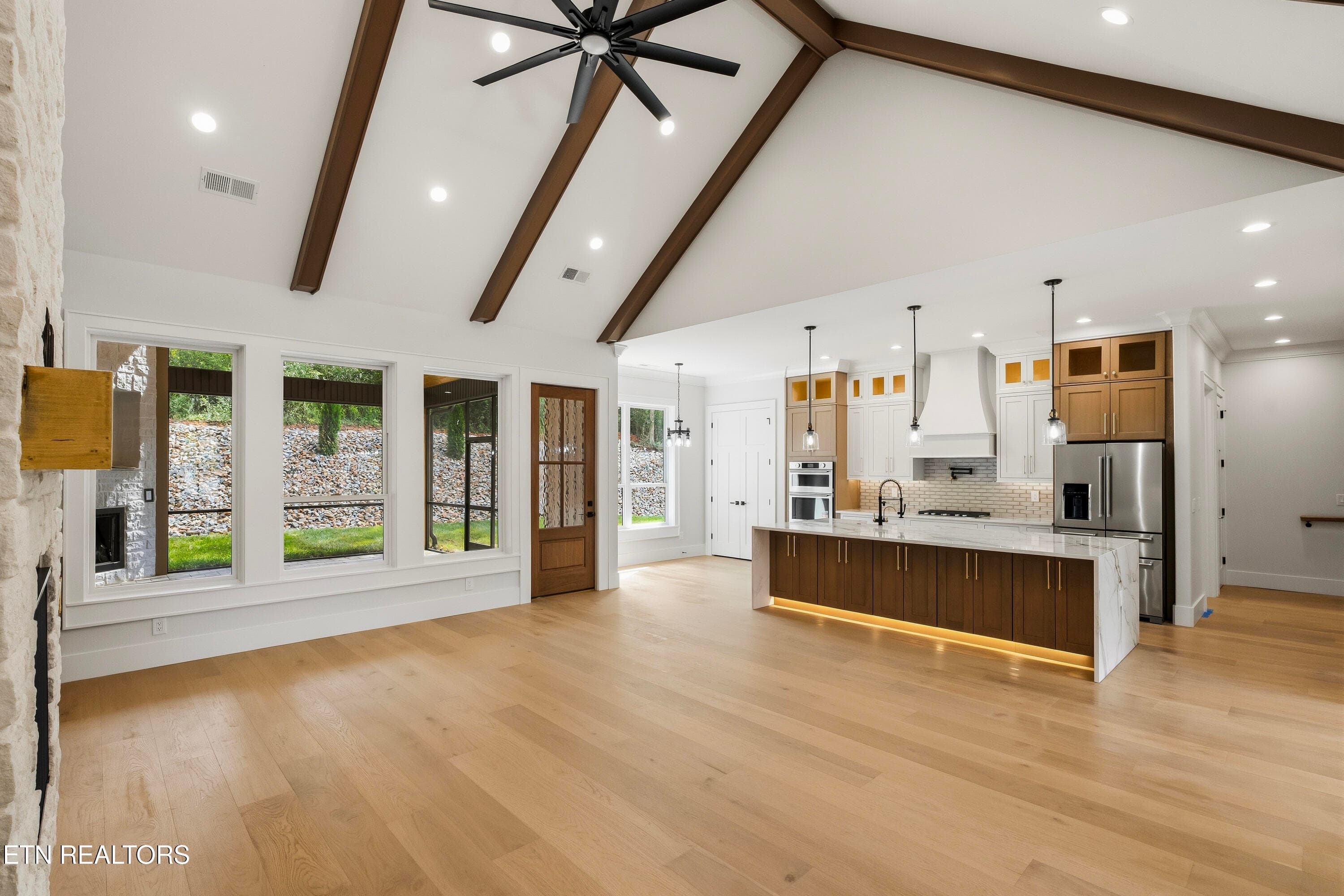 Open Floor Plan - 212 Chatuga Way, Loudon, TN 37774, Loudon