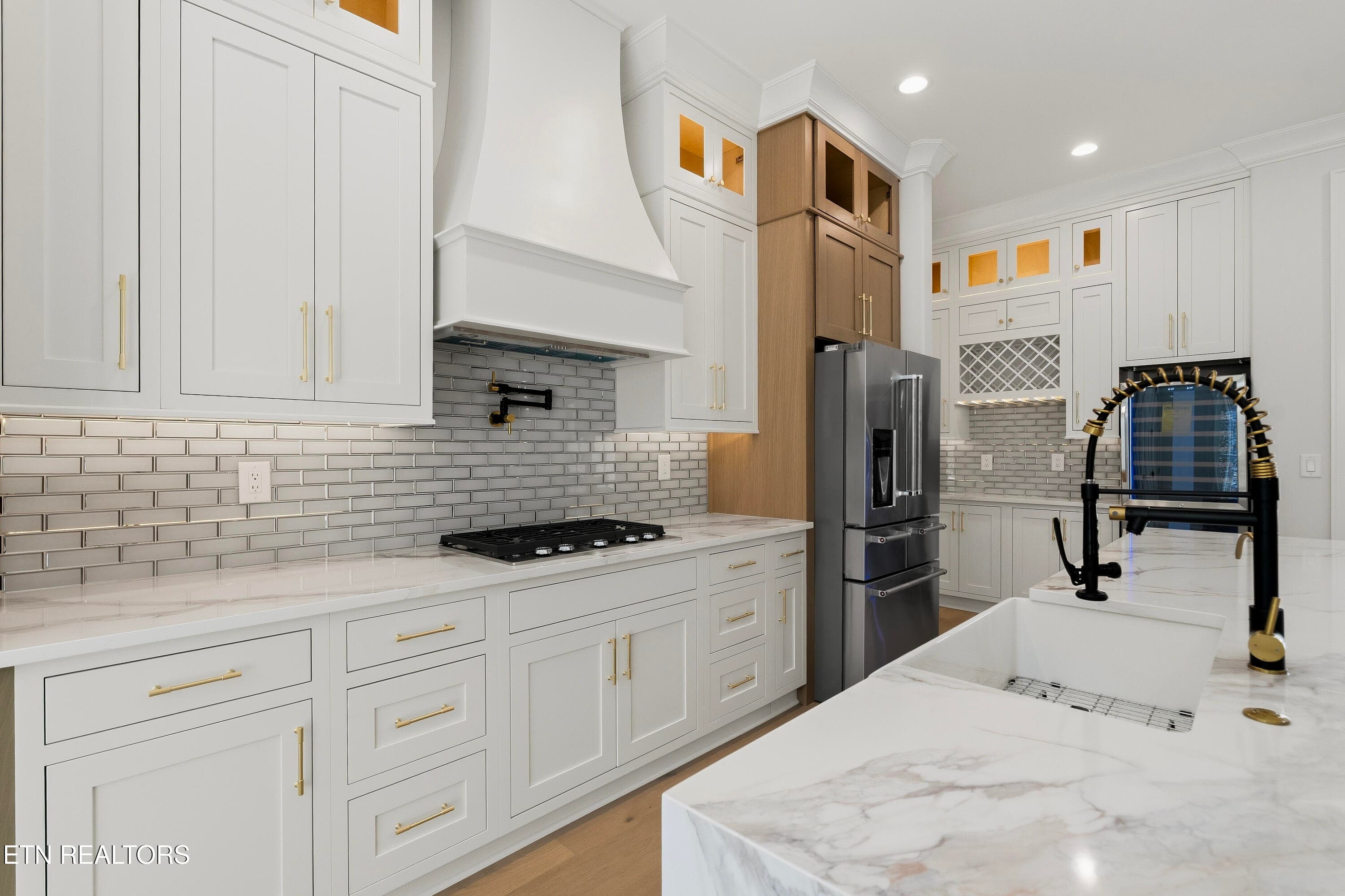 Kitchen - 212 Chatuga Way, Loudon, TN 37774, Loudon