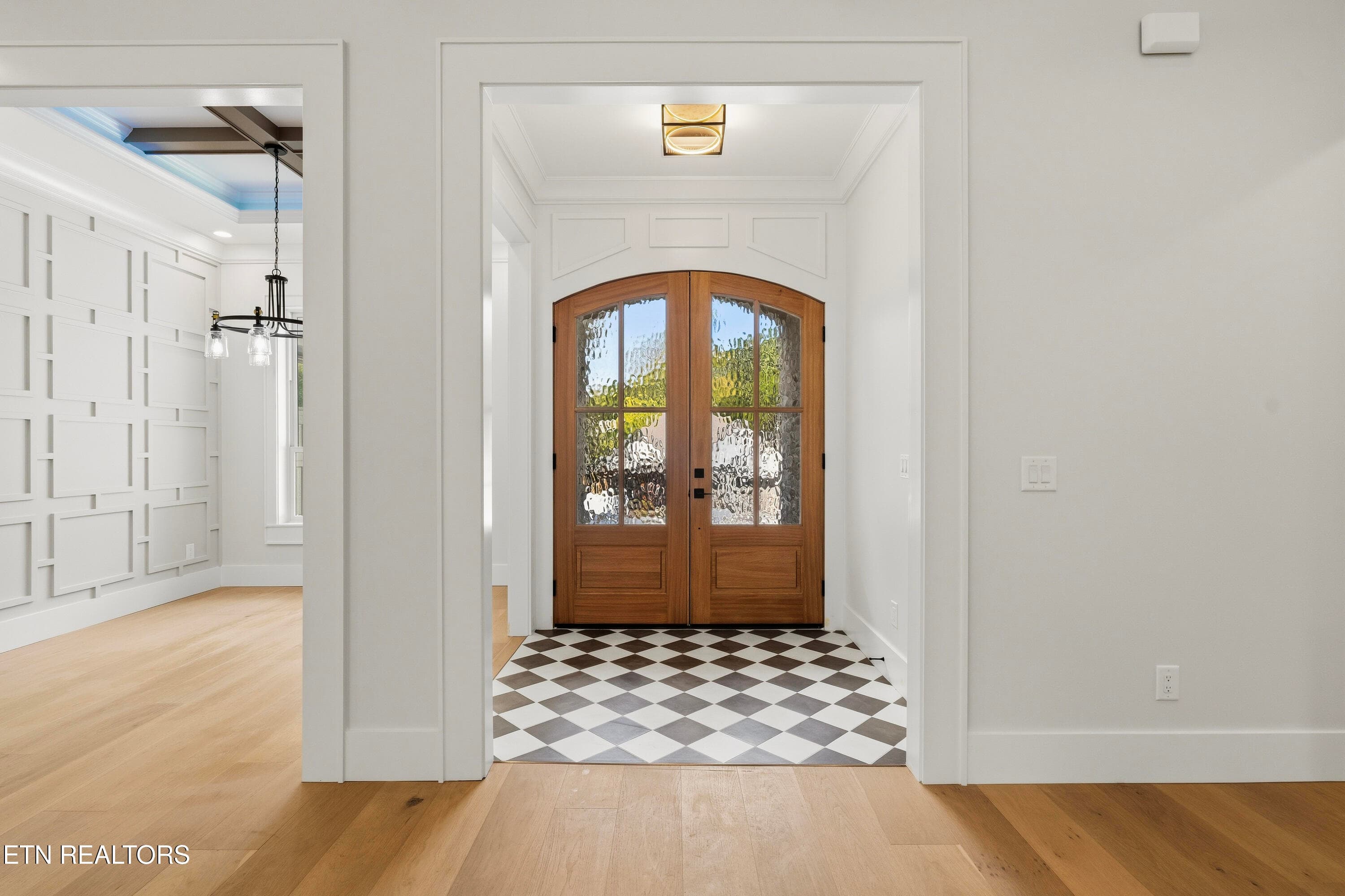 Foyer / Formal Dining - 212 Chatuga Way, Loudon, TN 37774, Loudon