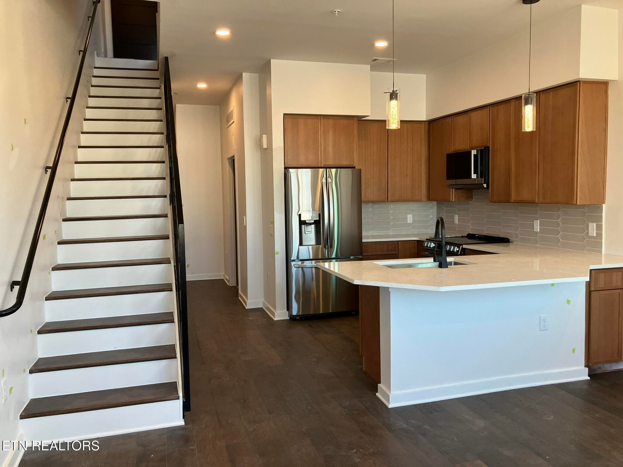 IMG_2647 - 1108 Sevier Ave 302, Knoxville, TN 37920