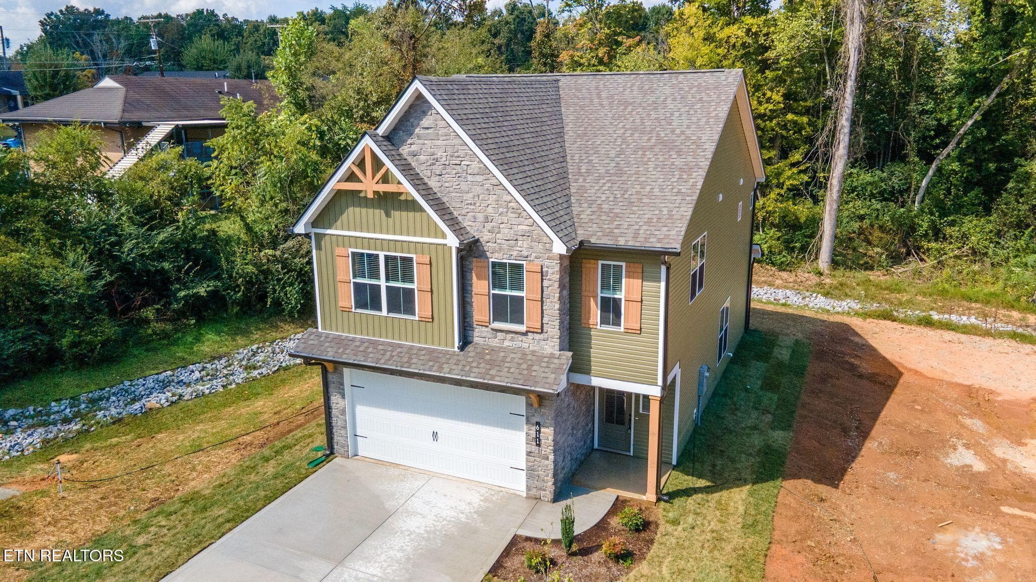 ra2610011-1001 - 611 8th Avenue, Lenoir City, TN 37771, Lenoir City