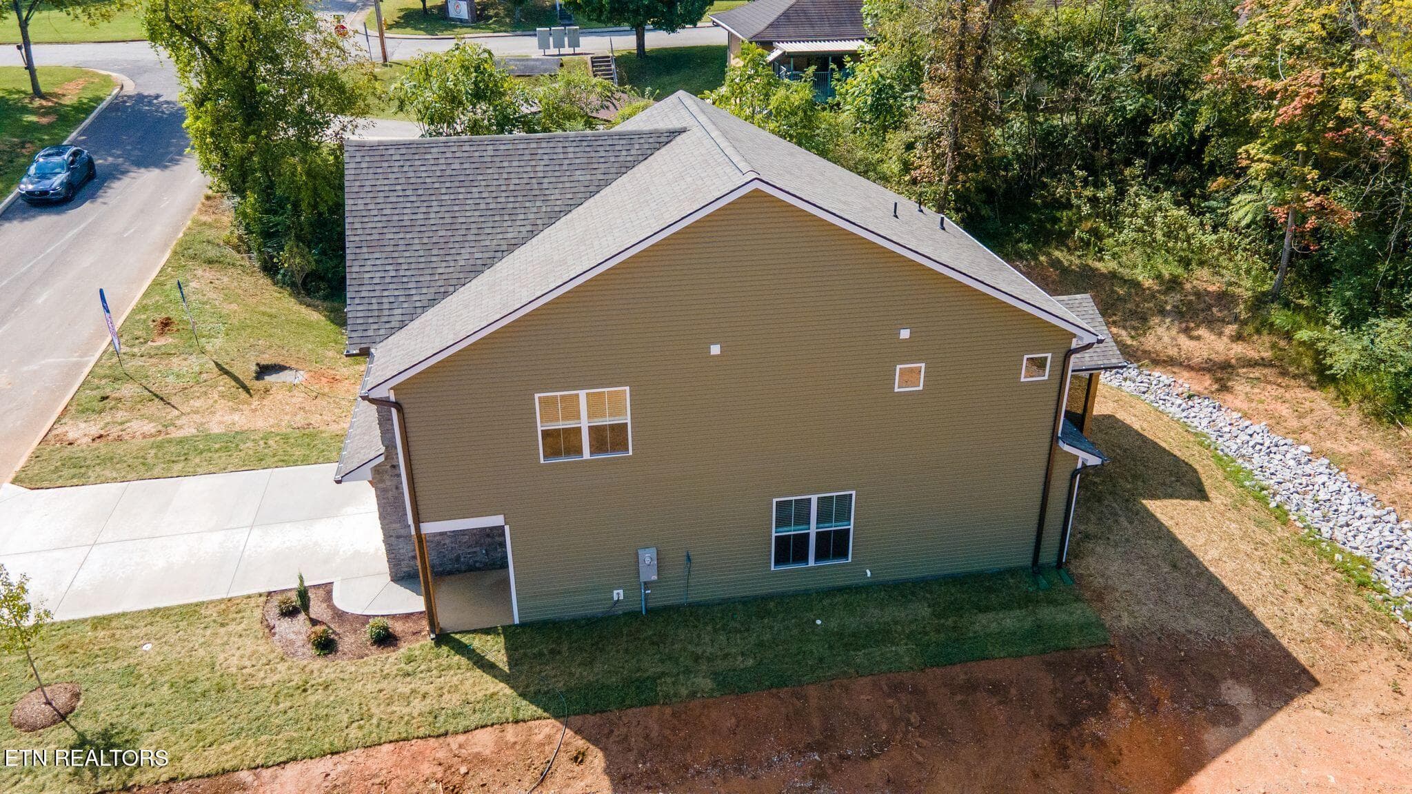 ra2610011-1004 - 611 8th Avenue, Lenoir City, TN 37771, Lenoir City