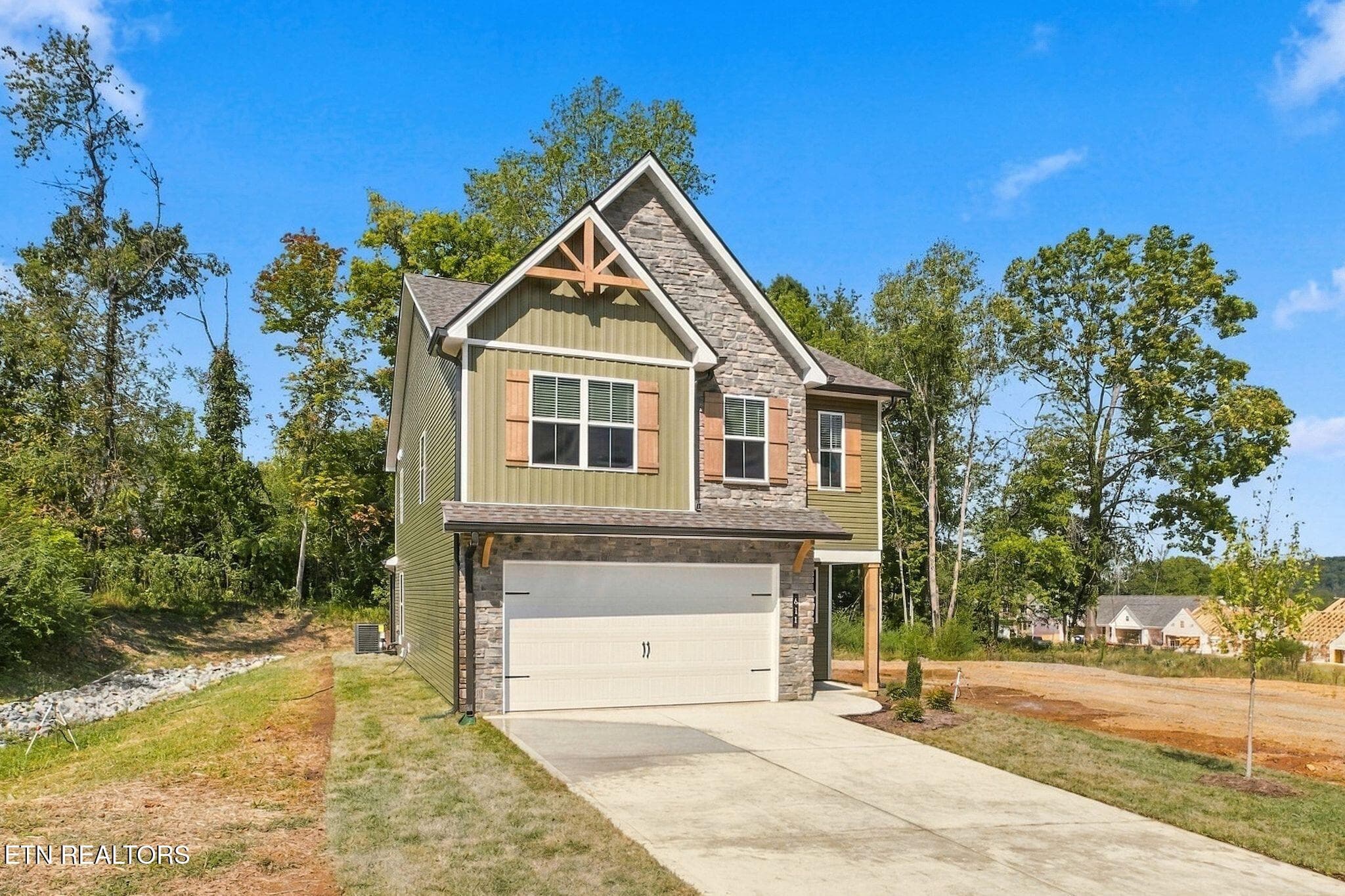 ra2610011-1008 - 611 8th Avenue, Lenoir City, TN 37771, Lenoir City