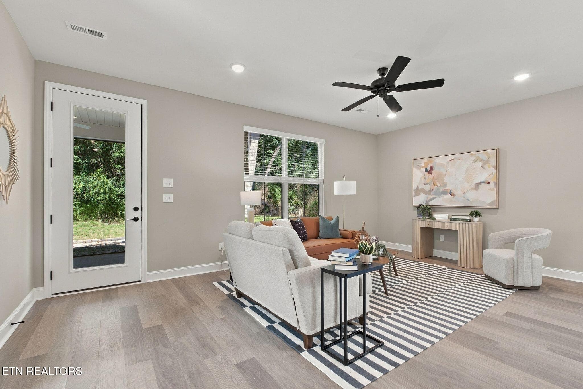 ra2610011-1020 - 611 8th Avenue, Lenoir City, TN 37771, Lenoir City