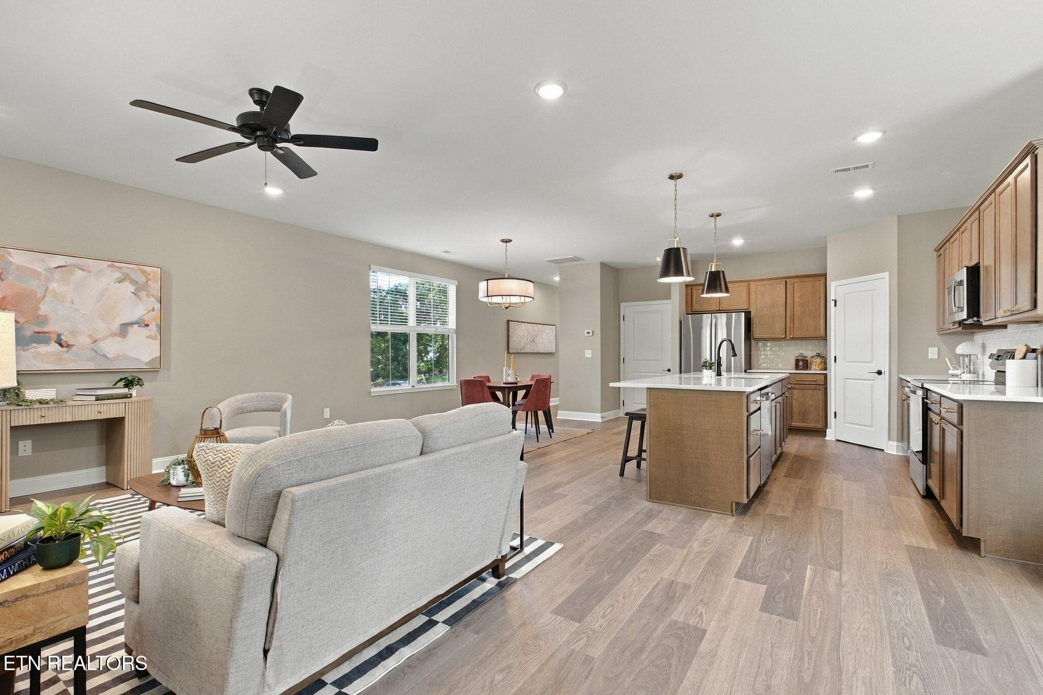 ra2610011-1021 - 611 8th Avenue, Lenoir City, TN 37771, Lenoir City