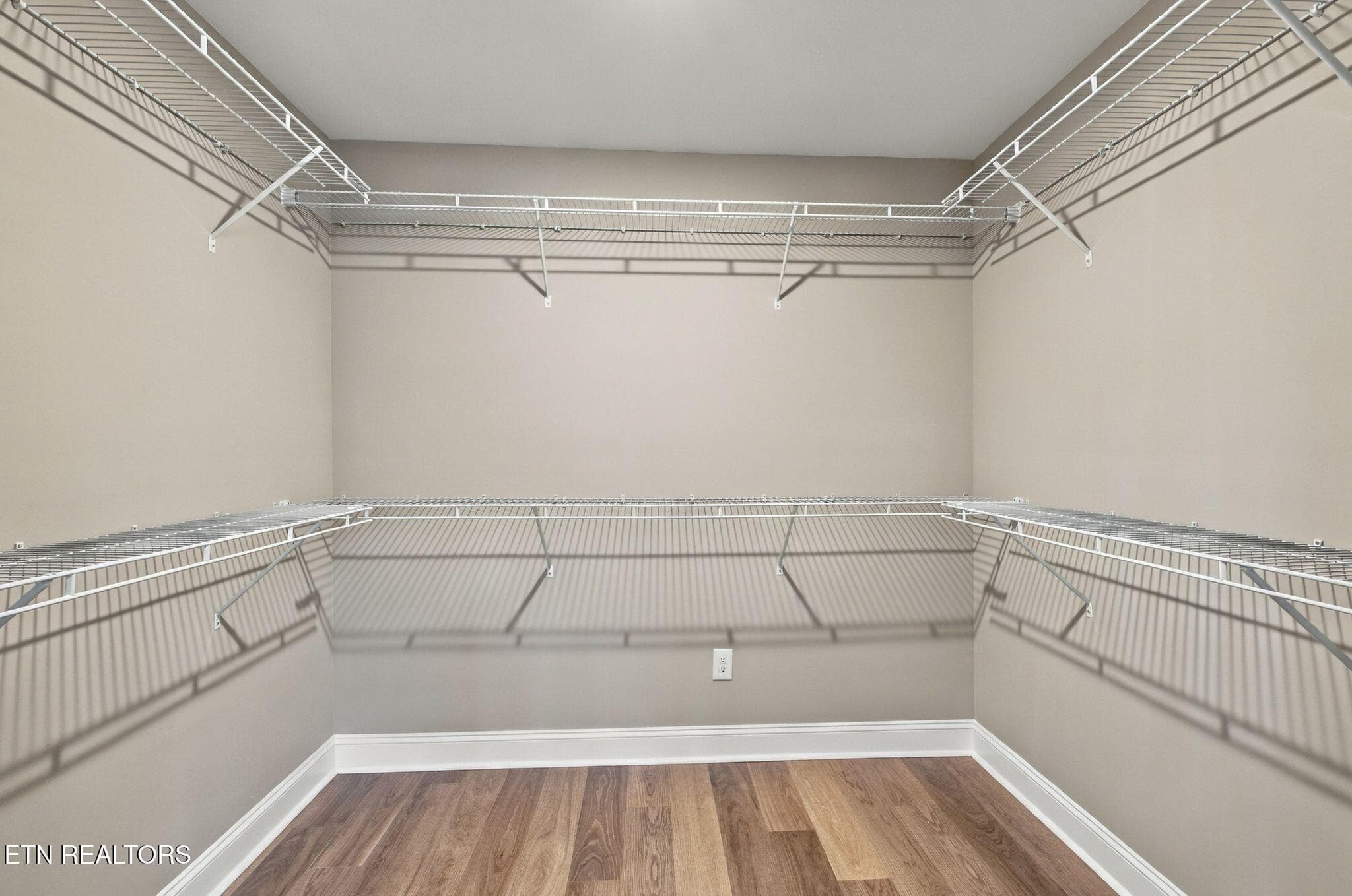 ra2610011-1027 - 611 8th Avenue, Lenoir City, TN 37771, Lenoir City