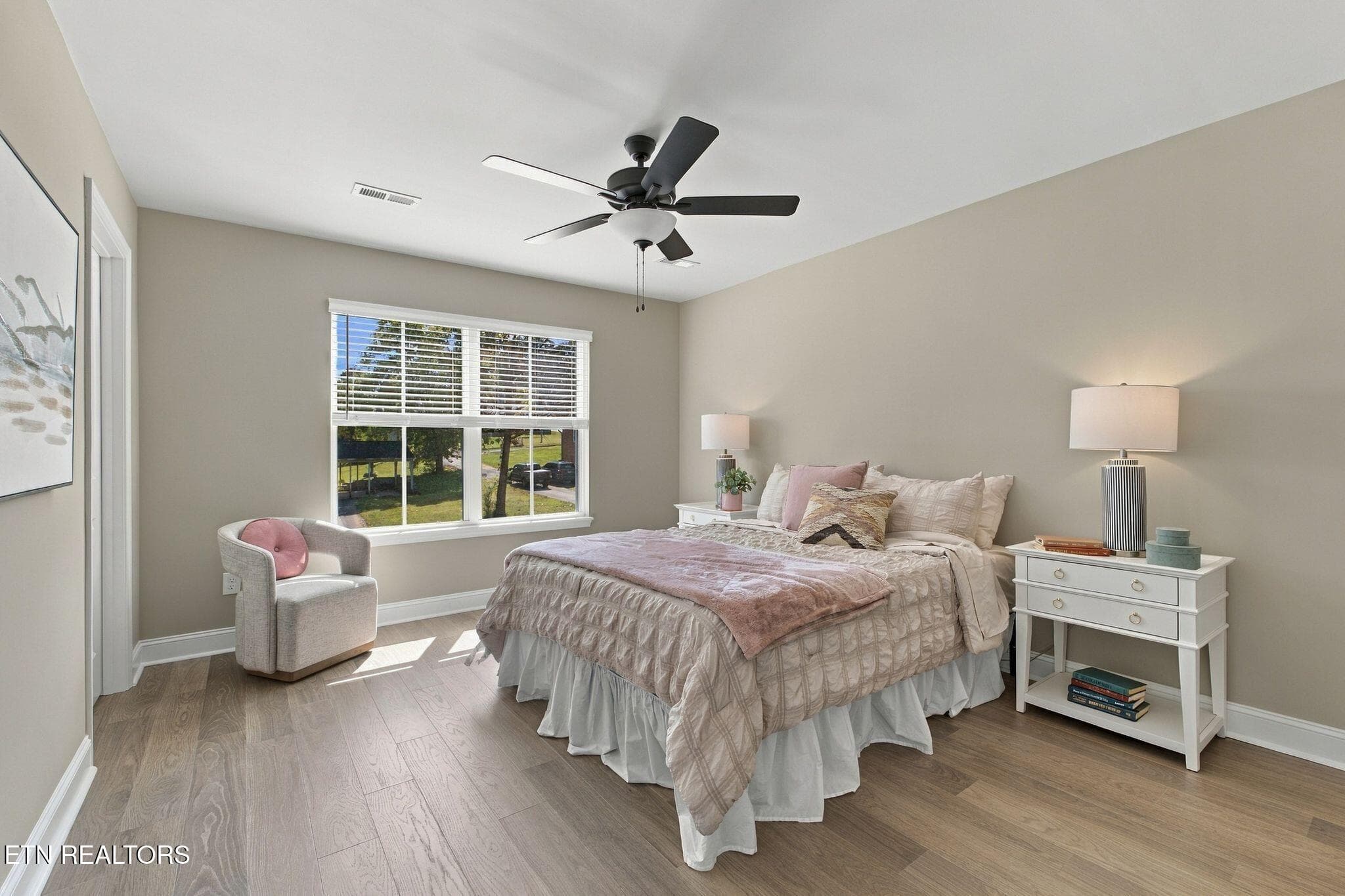 ra2610011-1032 - 611 8th Avenue, Lenoir City, TN 37771, Lenoir City