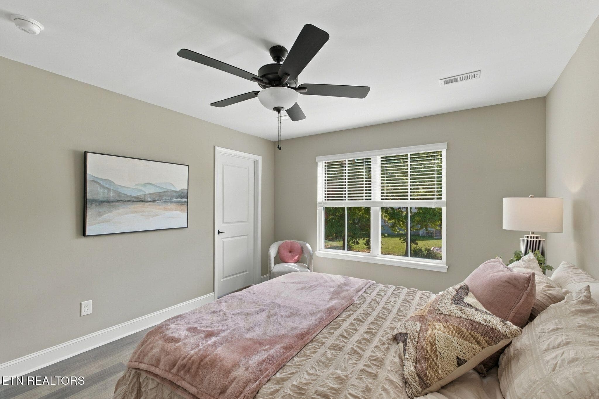 ra2610011-1033 - 611 8th Avenue, Lenoir City, TN 37771, Lenoir City