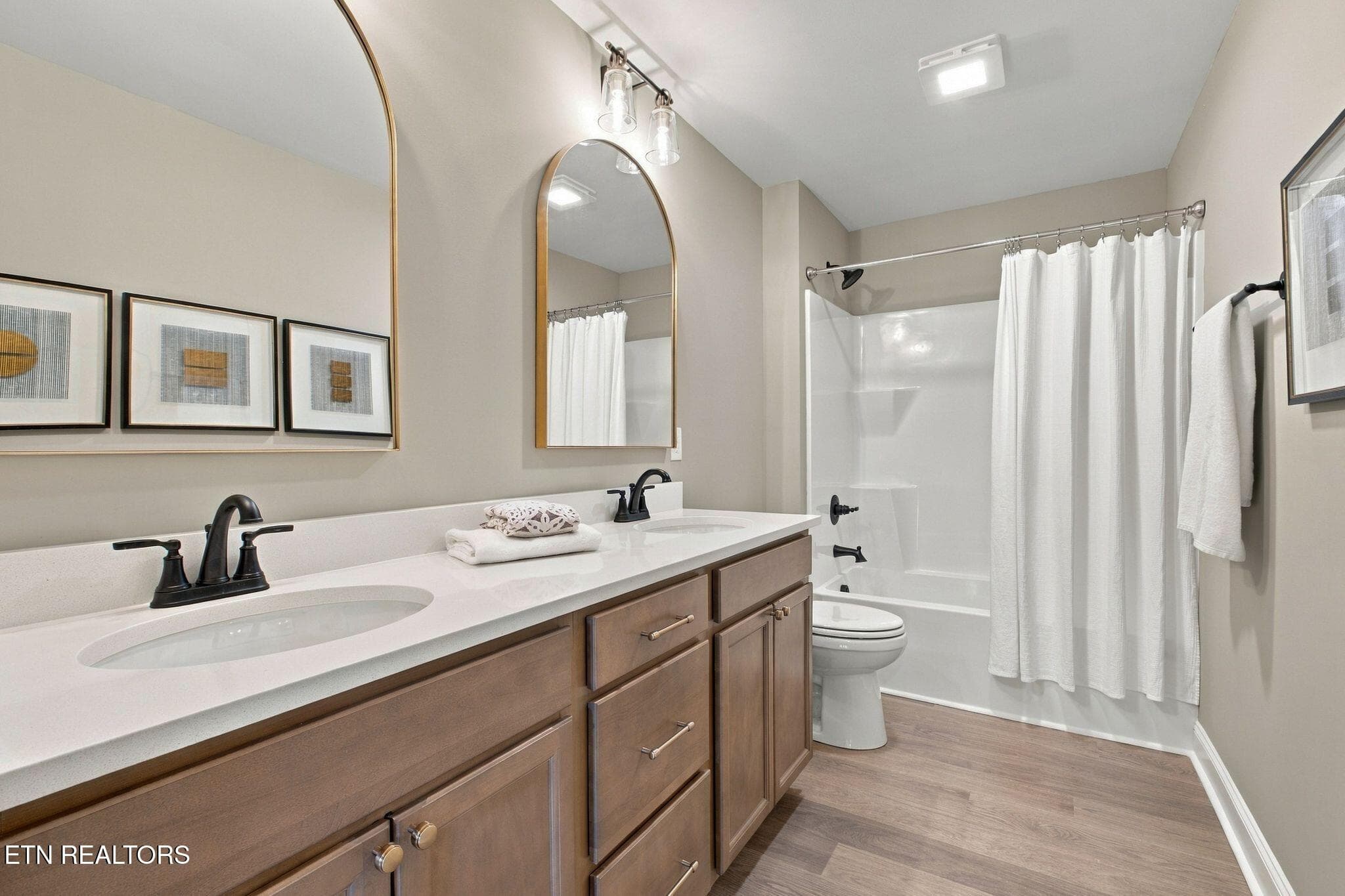 ra2610011-1035 - 611 8th Avenue, Lenoir City, TN 37771, Lenoir City