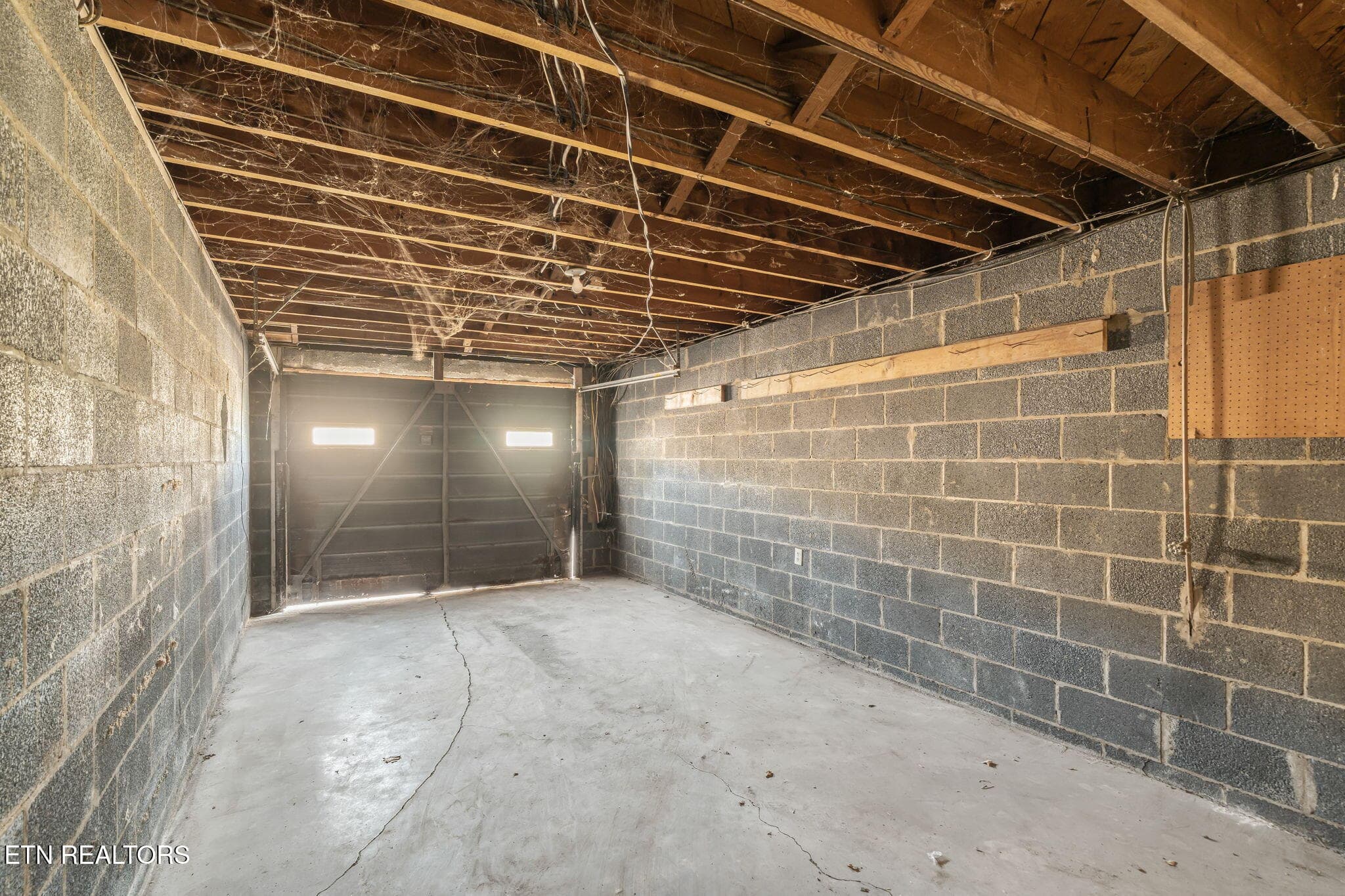 One Car Garage - 1500 Exeter Ave, Knoxville, TN 37921, Knoxville