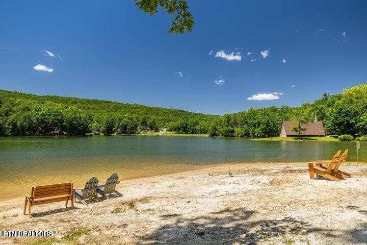 TOWLA sandy beach - 6060 S Circle Drive, Tallassee, TN 37878, Tallassee