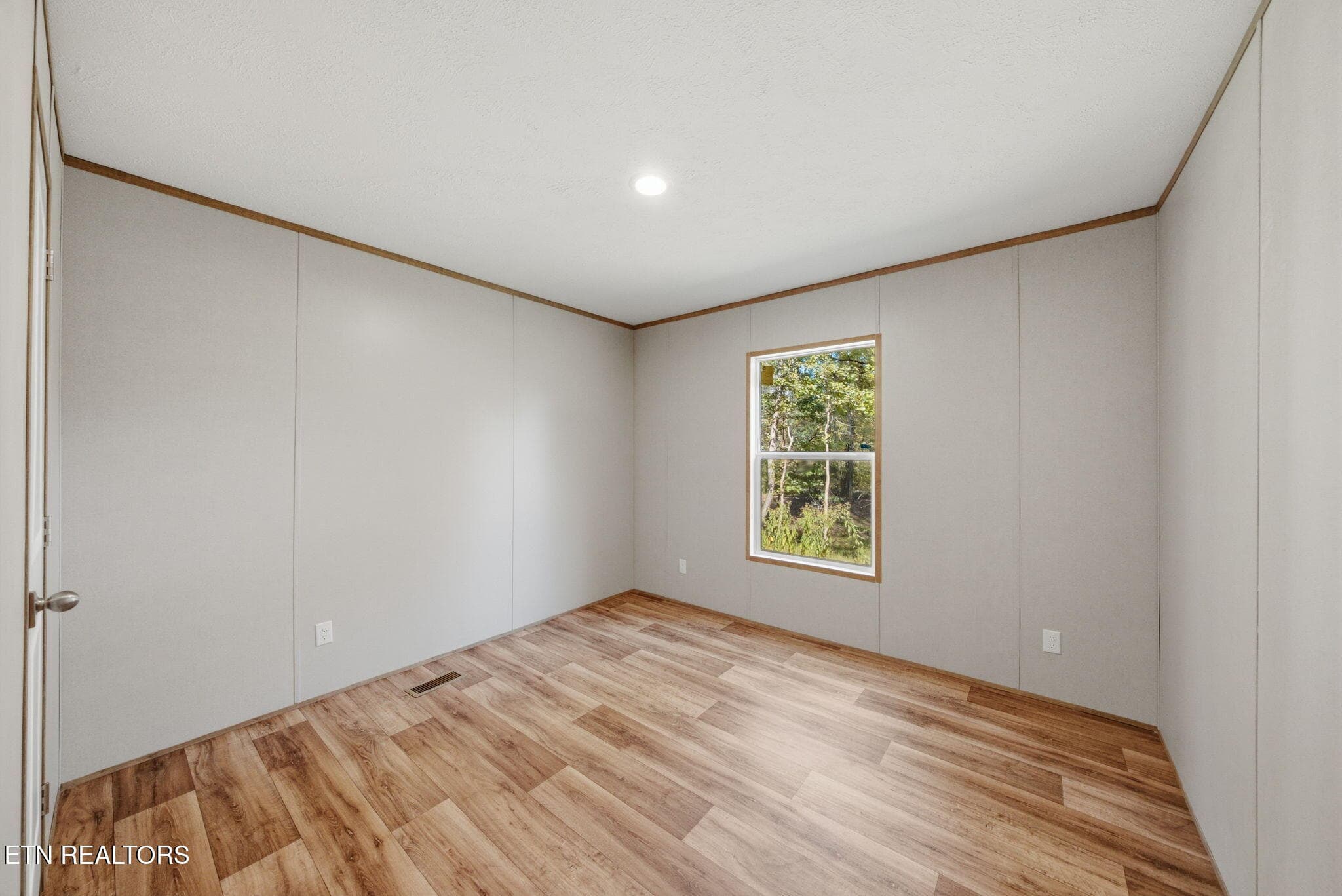 22-web-or-mls-110 Abbott Rd_23 - 110 Abbott Rd, Kingston, TN 37763, Kingston