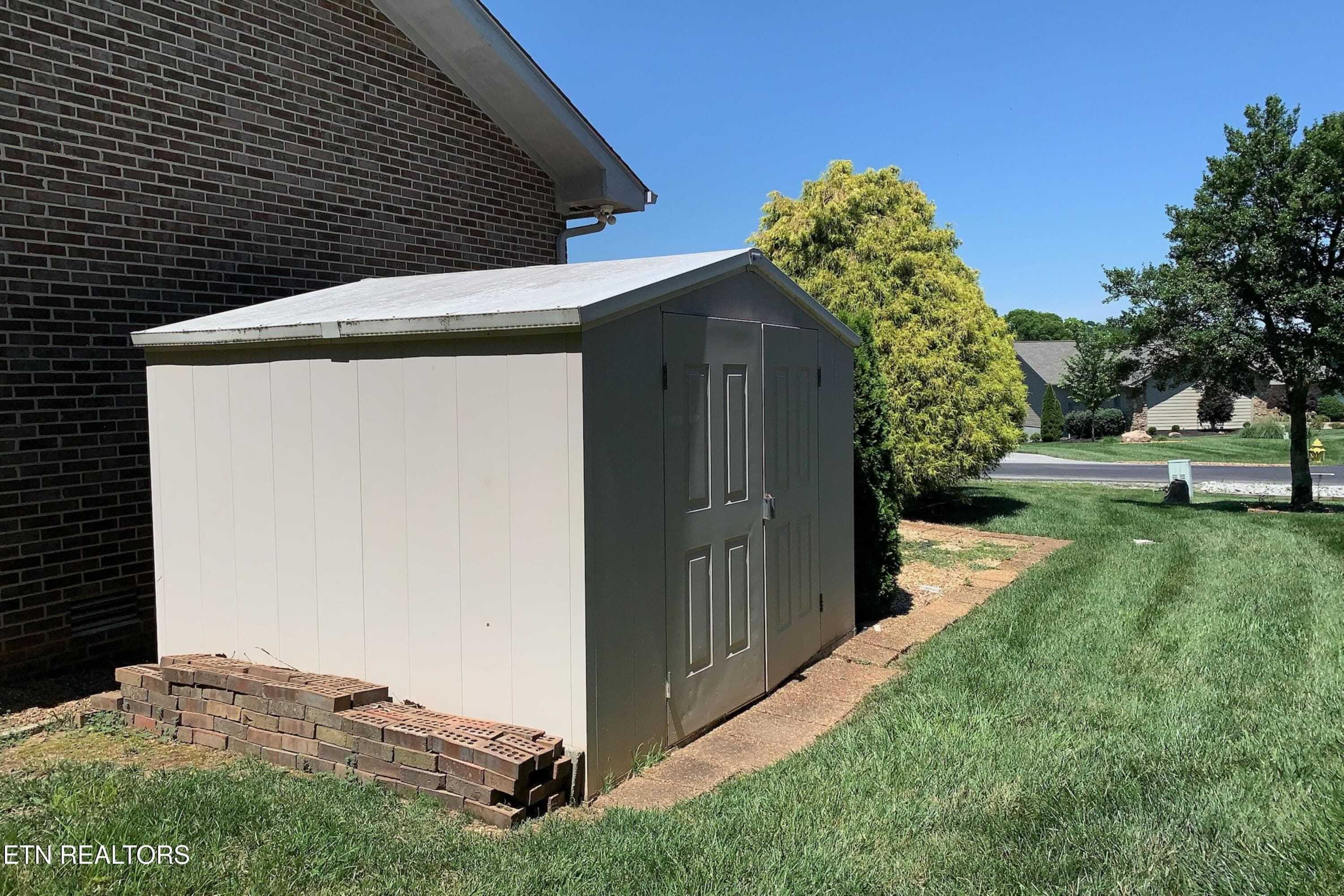 storage shed - 212 Tooweka Lane, Loudon, TN 37774