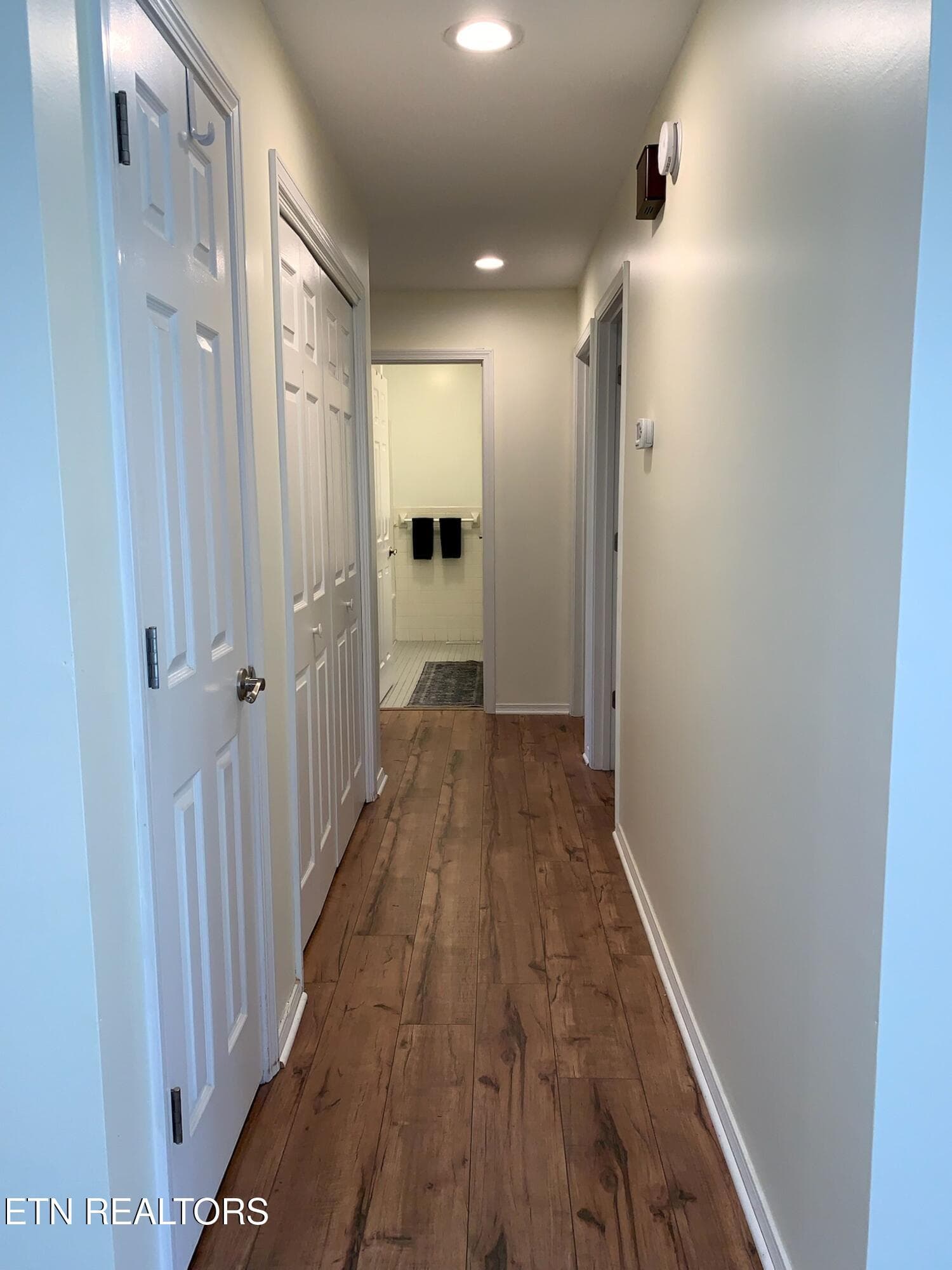 hallway - 212 Tooweka Lane, Loudon, TN 37774