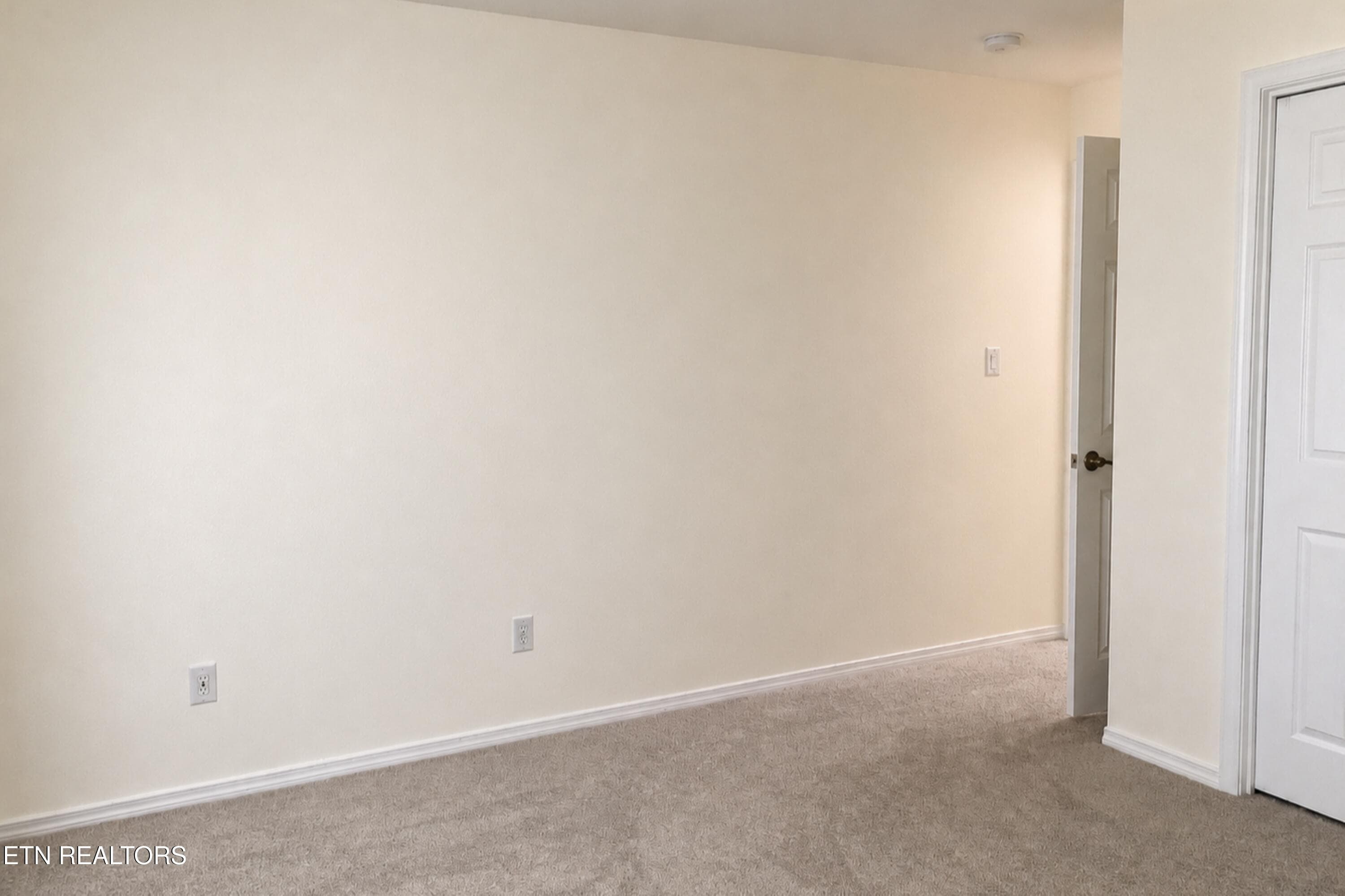 guest bedroom 2 - 212 Tooweka Lane, Loudon, TN 37774