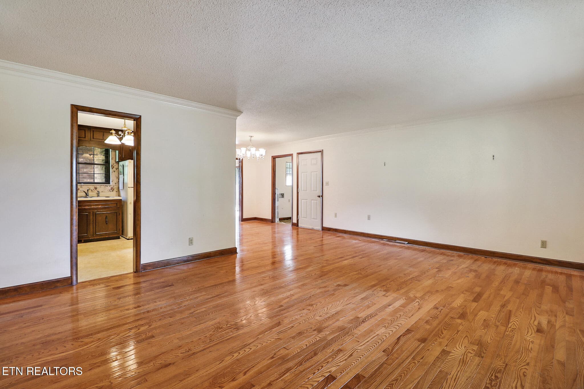 n44a0908-n44a0912 - 1078 Cove Lane, Oliver Springs, TN 37840, Oliver Springs