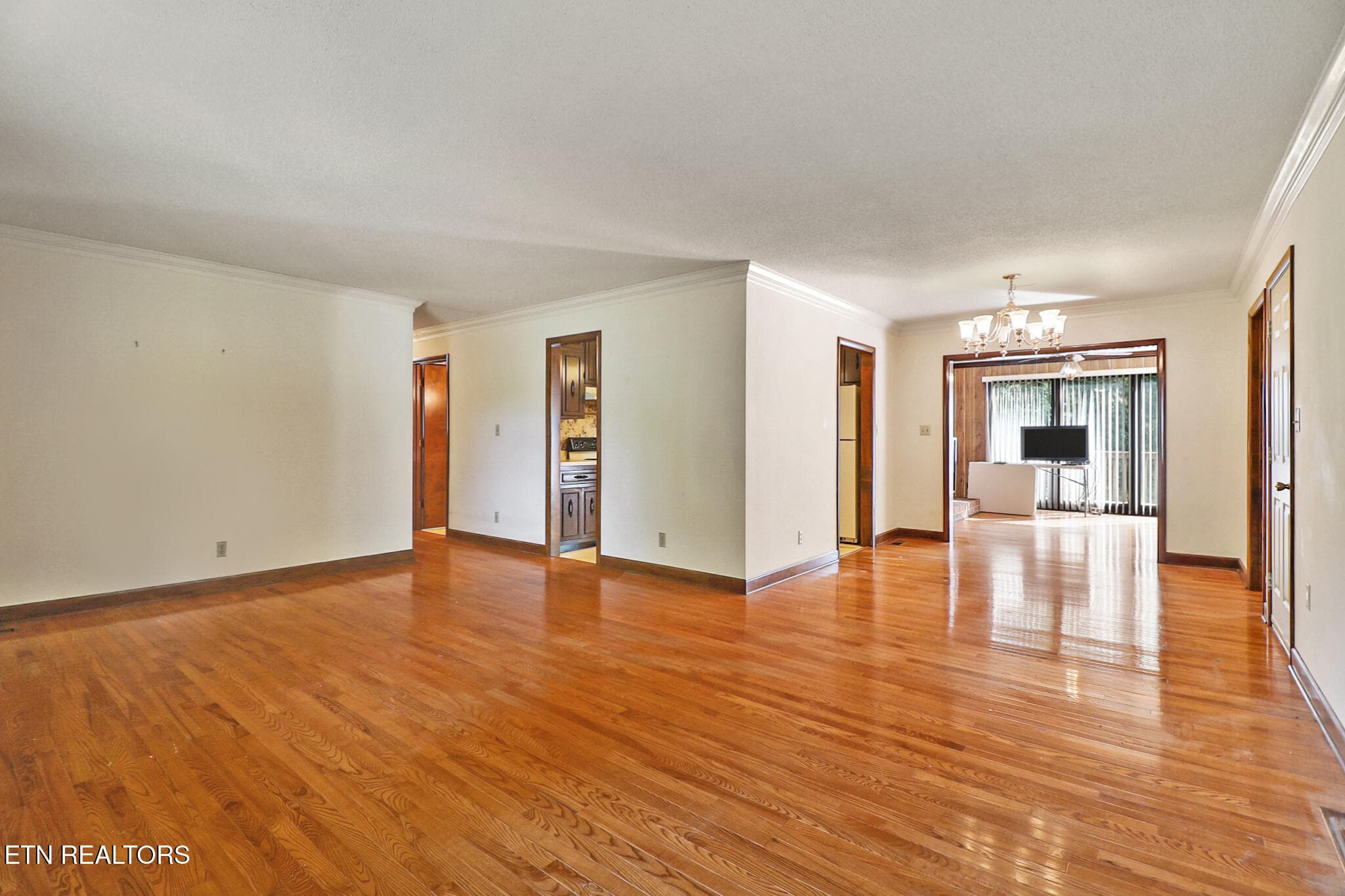 n44a0923-n44a0927 - 1078 Cove Lane, Oliver Springs, TN 37840, Oliver Springs