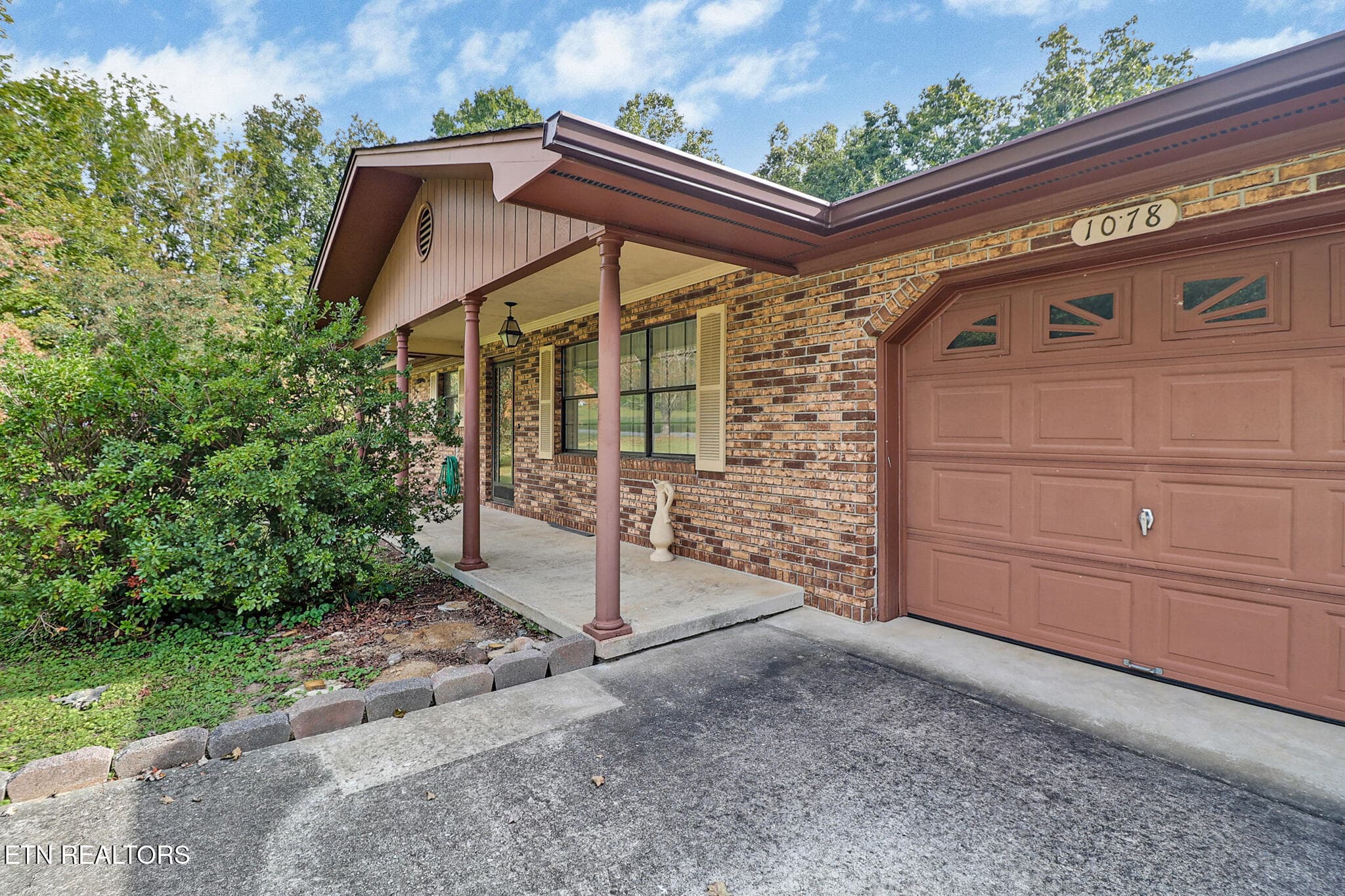 n44a0868-n44a0872 - 1078 Cove Lane, Oliver Springs, TN 37840, Oliver Springs