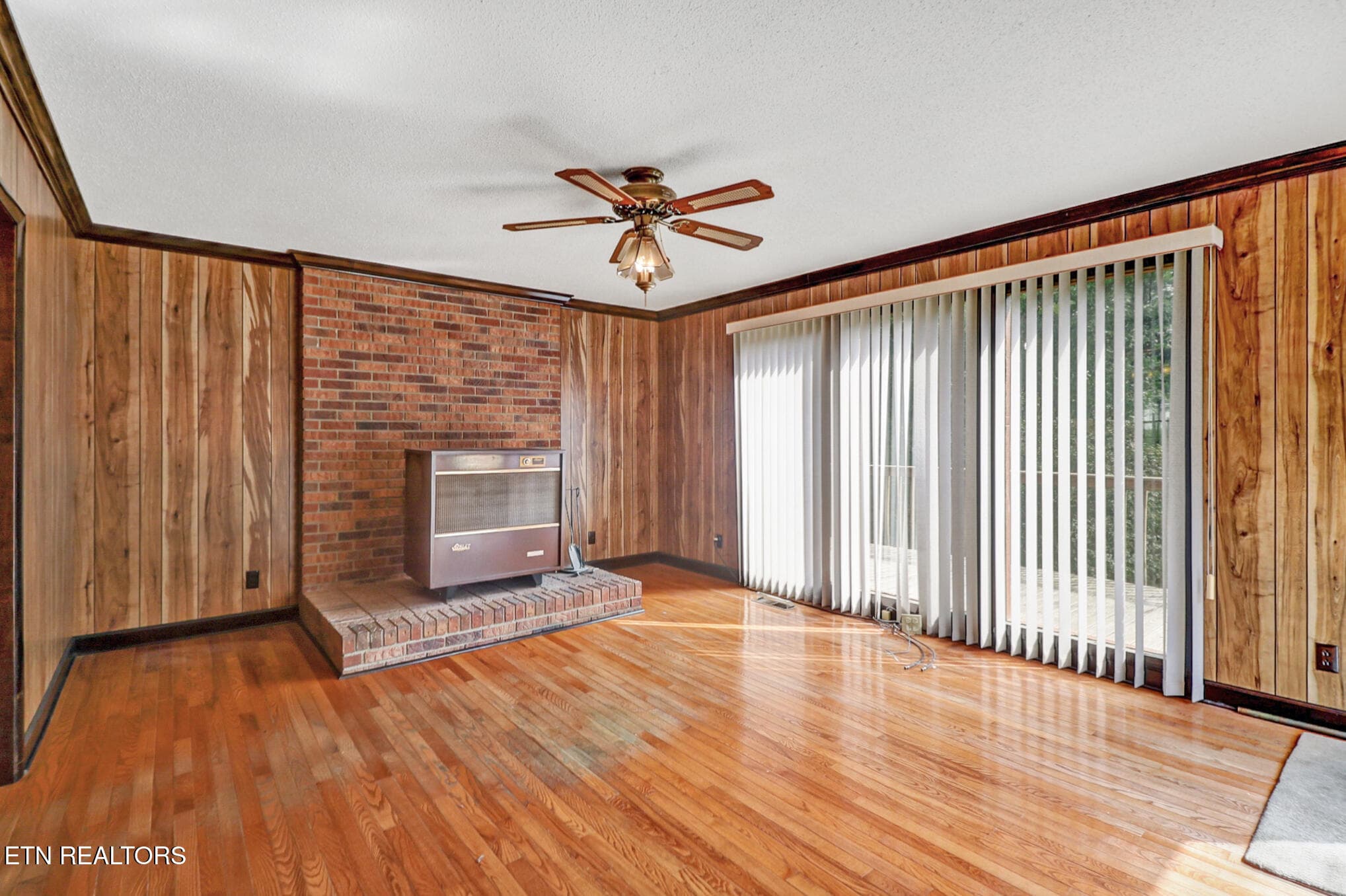 n44a1013-n44a1017 - 1078 Cove Lane, Oliver Springs, TN 37840, Oliver Springs