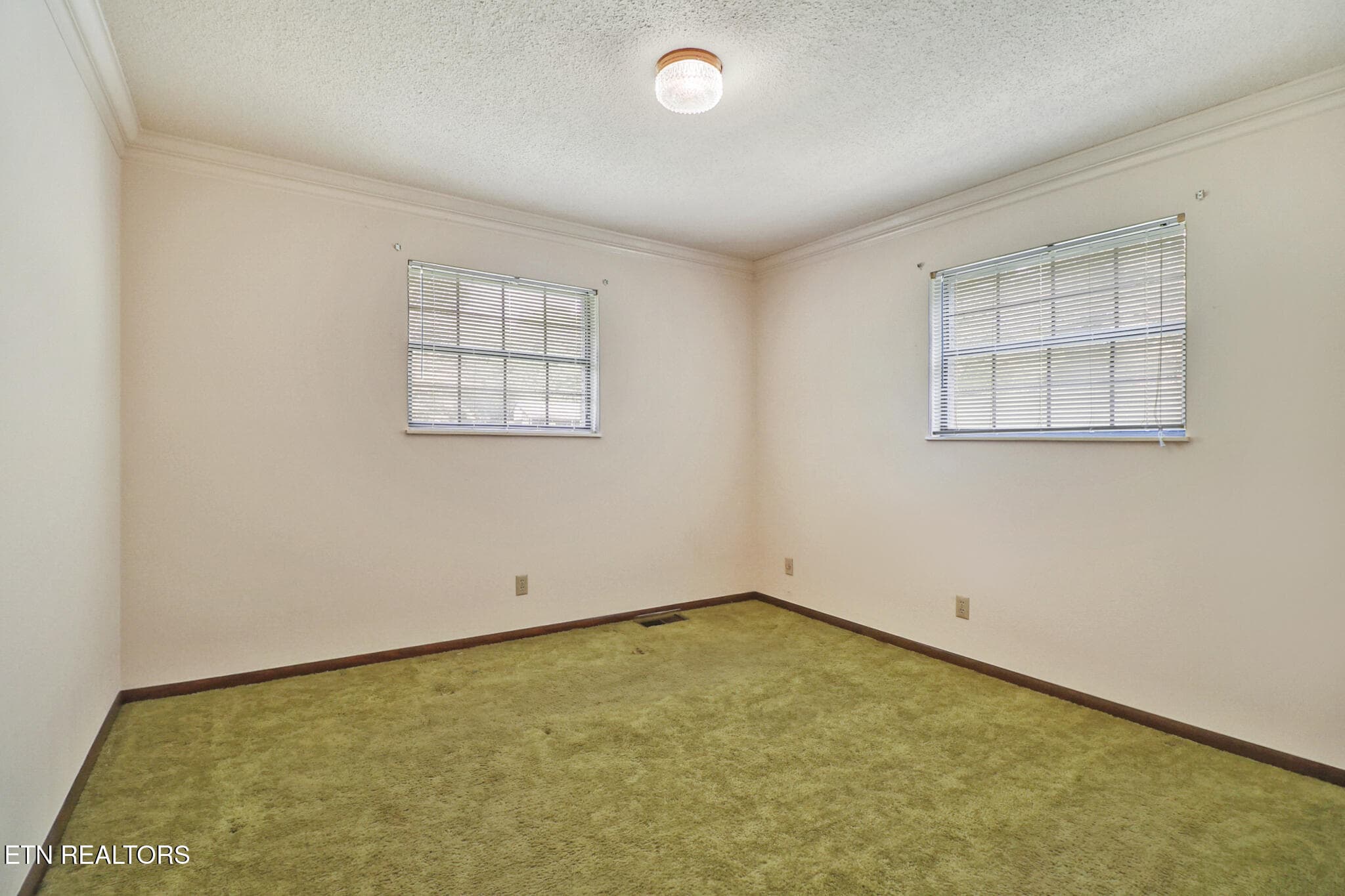 n44a0993-n44a0997 - 1078 Cove Lane, Oliver Springs, TN 37840, Oliver Springs