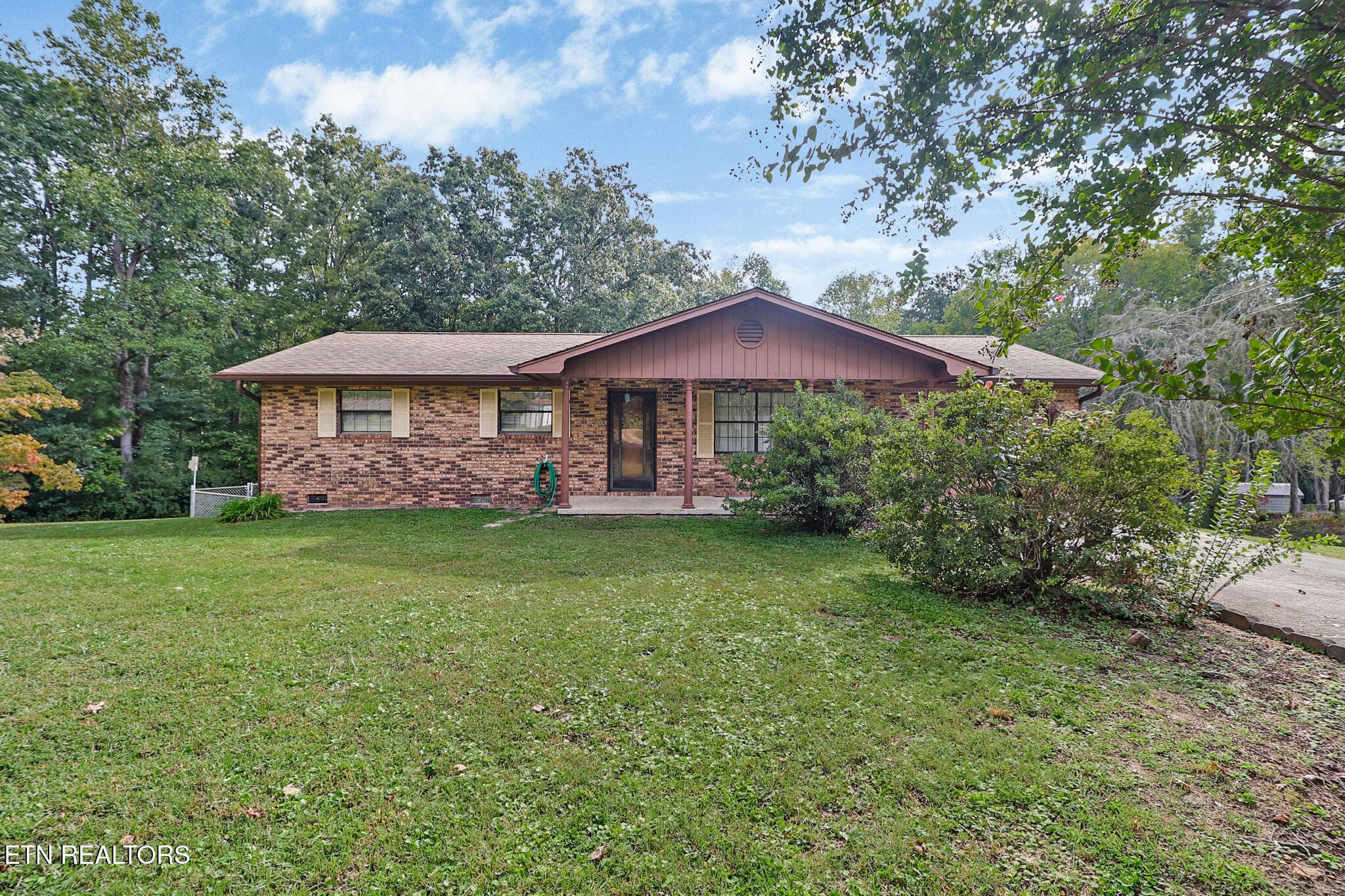 n44a0853-n44a0857 - 1078 Cove Lane, Oliver Springs, TN 37840, Oliver Springs