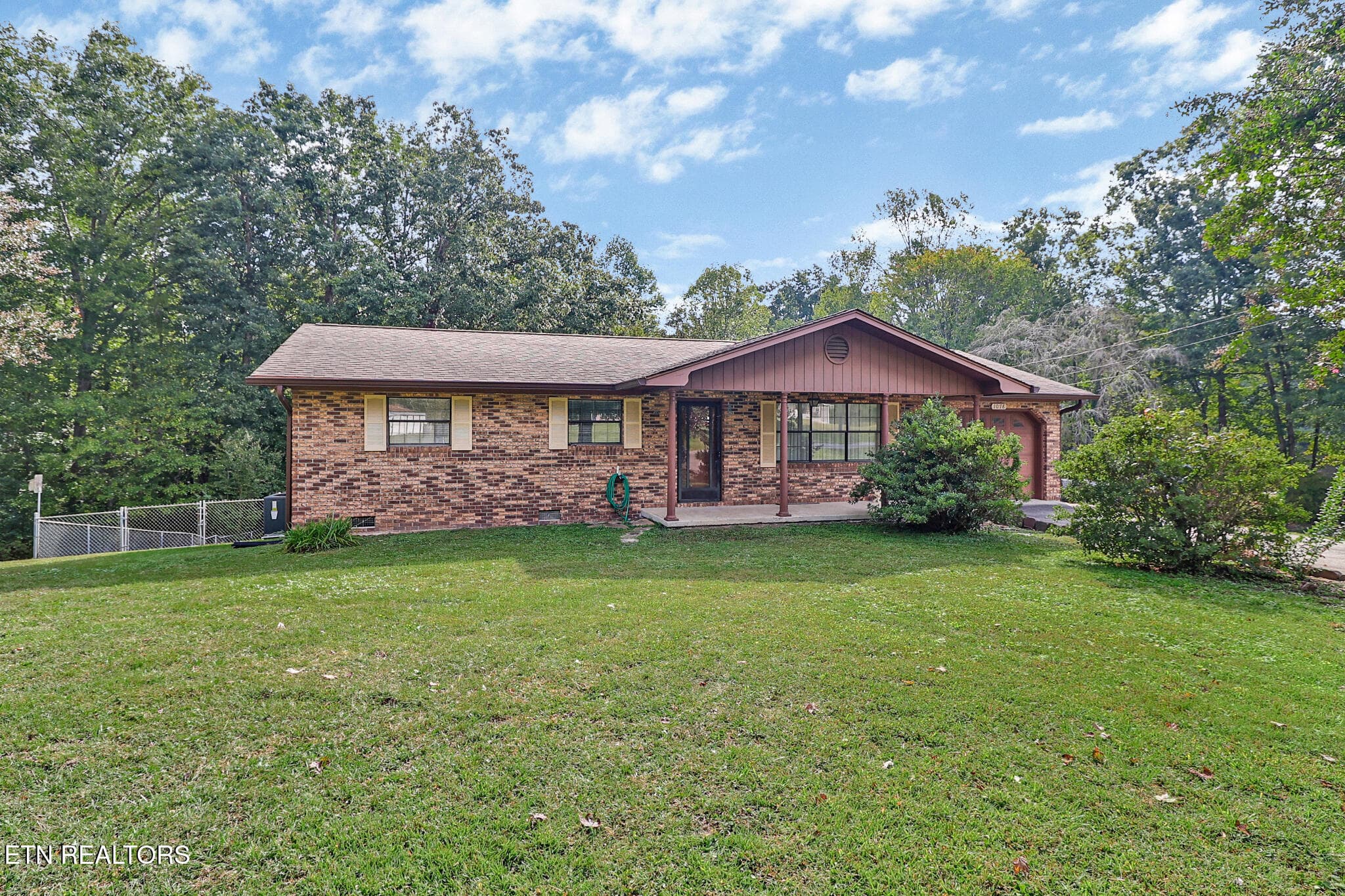 n44a0858-n44a0862 - 1078 Cove Lane, Oliver Springs, TN 37840, Oliver Springs