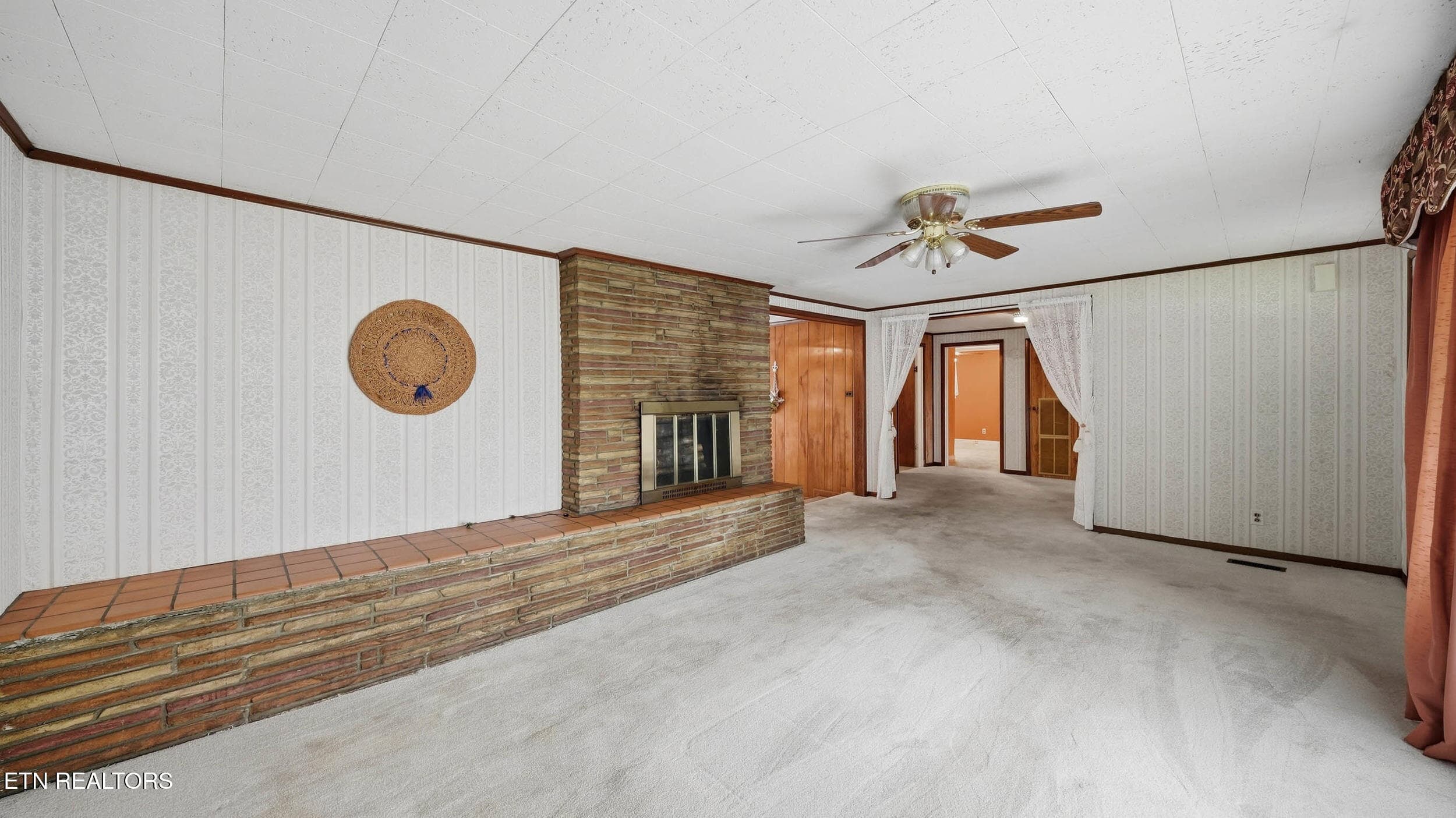 Living Room - 1130 Mcdonald Drive, Chattanooga, TN 37421, Chattanooga